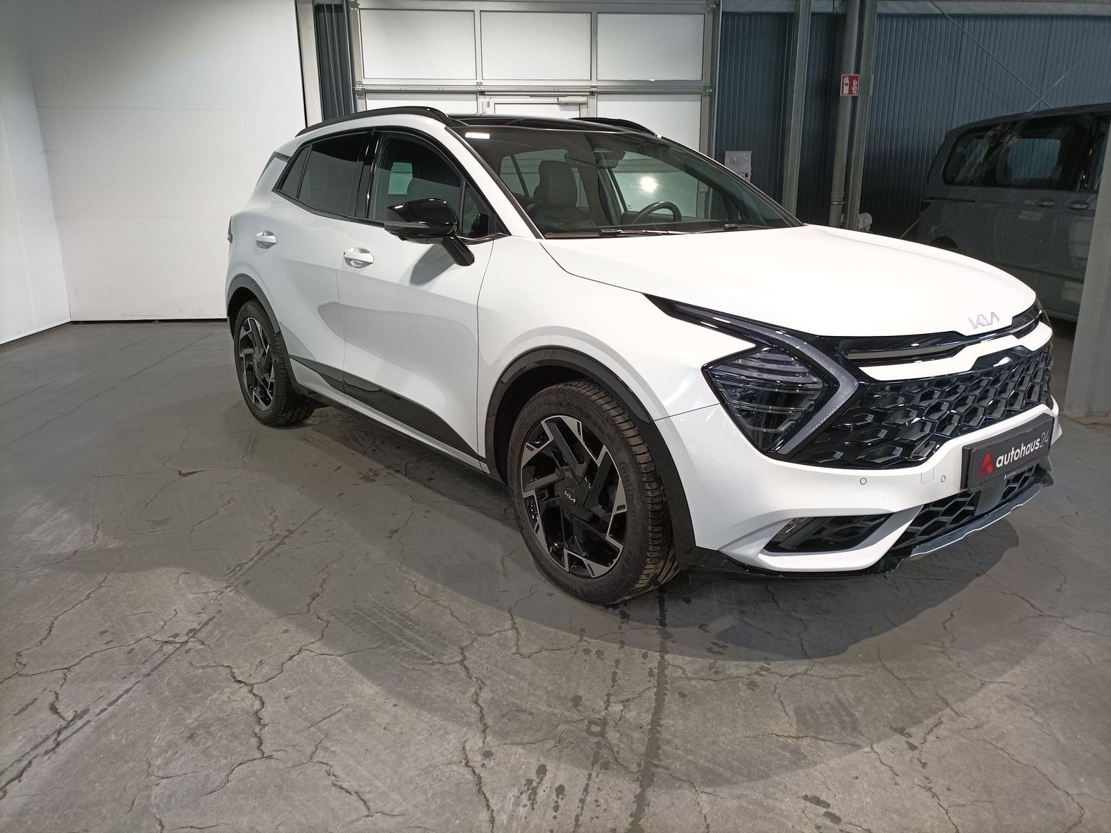 Kia Sportage SUV / Crossover / Geländewagen KIA Sportage 1.6 T-GDI DCT 4WD GT line Sports Utility Vehicle #1