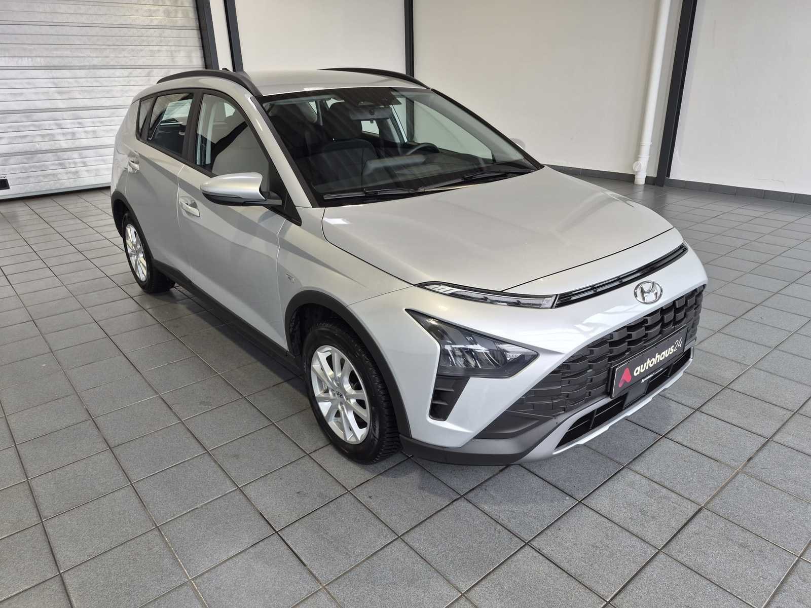 Hyundai Bayon SUV / Crossover / Geländewagen HYUNDAI Bayon 1.0 T-GDI 48V-Hybrid Select Sports Utility Vehicle #1