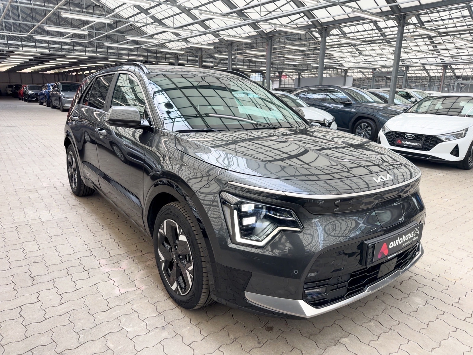 Kia Niro SUV / Crossover / Geländewagen KIA Niro EV Vision Schräghecklimousine #1