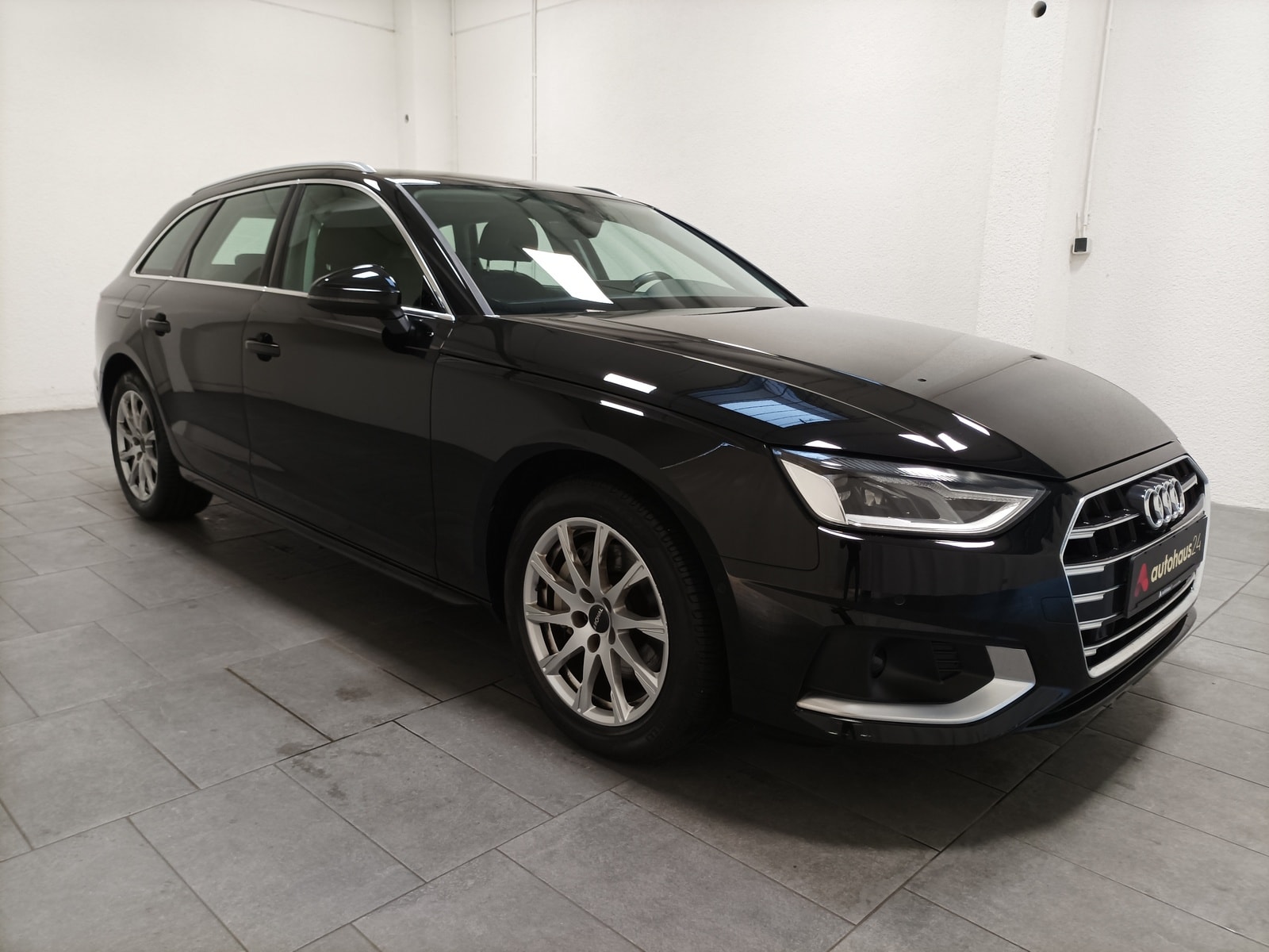 Audi A4 Kombi AUDI A4 1.8 T 140kW Avant Kombi #1