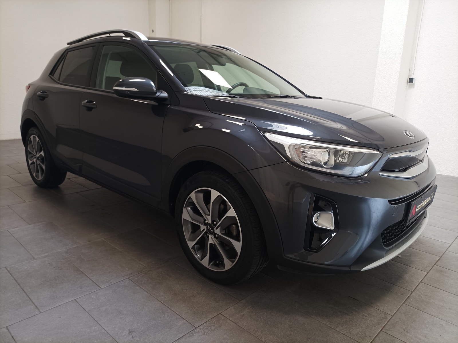 Kia Stonic SUV / Crossover / Geländewagen KIA Stonic 1.0 T-GDI 100 48V GT-line DCT7 Sports Utility Vehicle #1