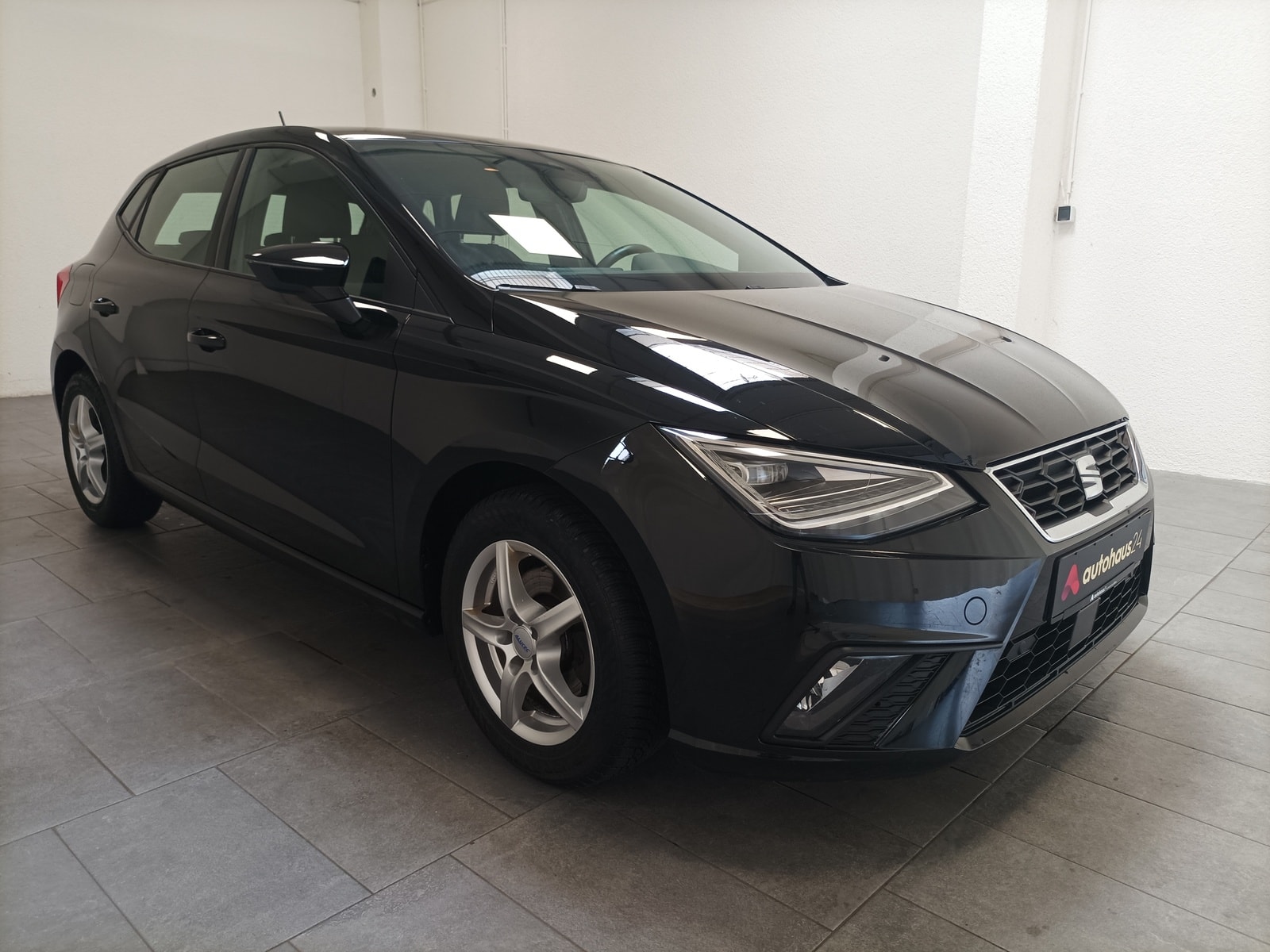 SEAT Ibiza Limousine SEAT Ibiza 1.0 TSI 81kW Style Schräghecklimousine #1