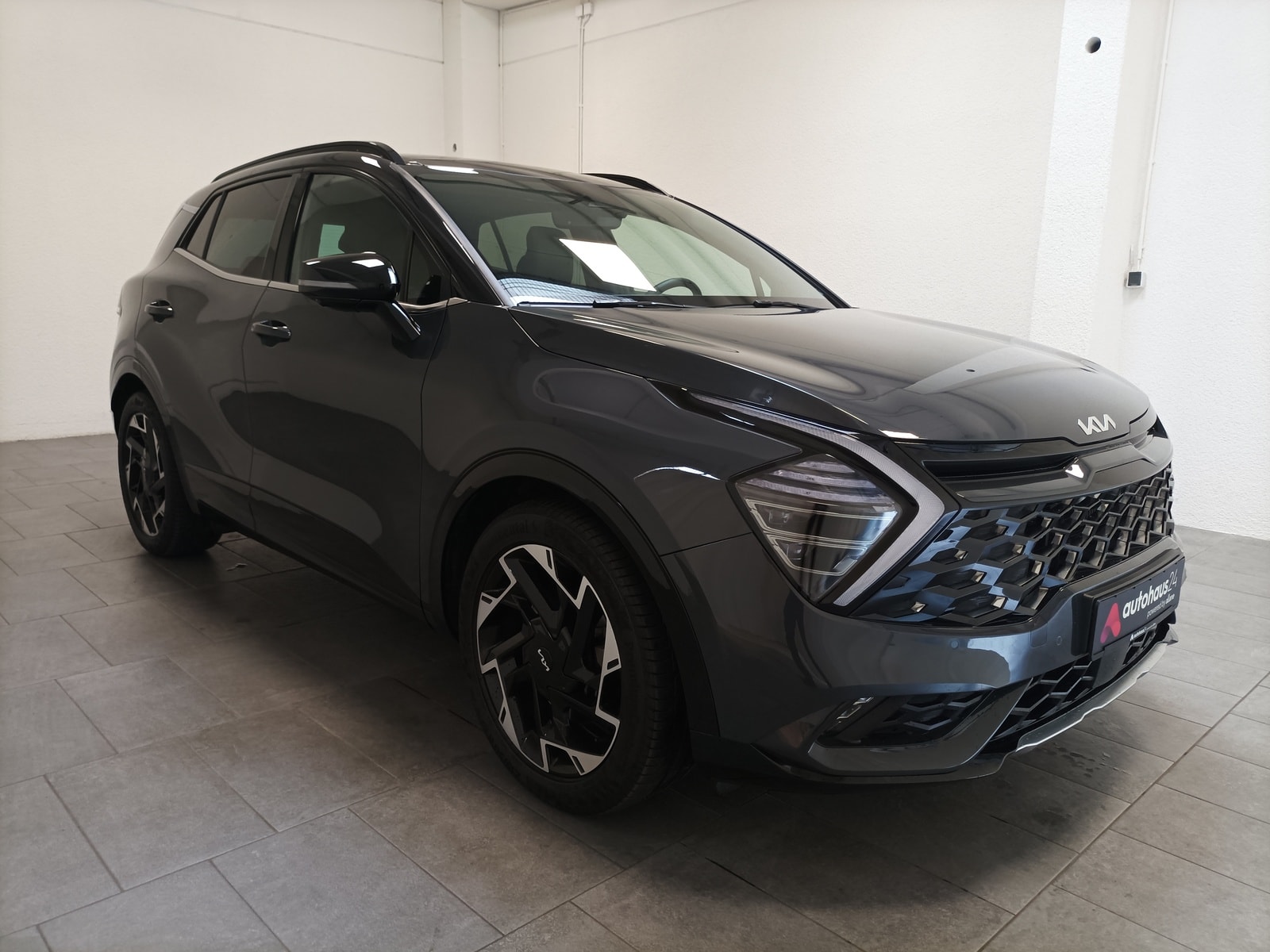 Kia Sportage SUV / Crossover / Geländewagen KIA Sportage 1.6 T-GDI DCT 4WD GT line Sports Utility Vehicle #1