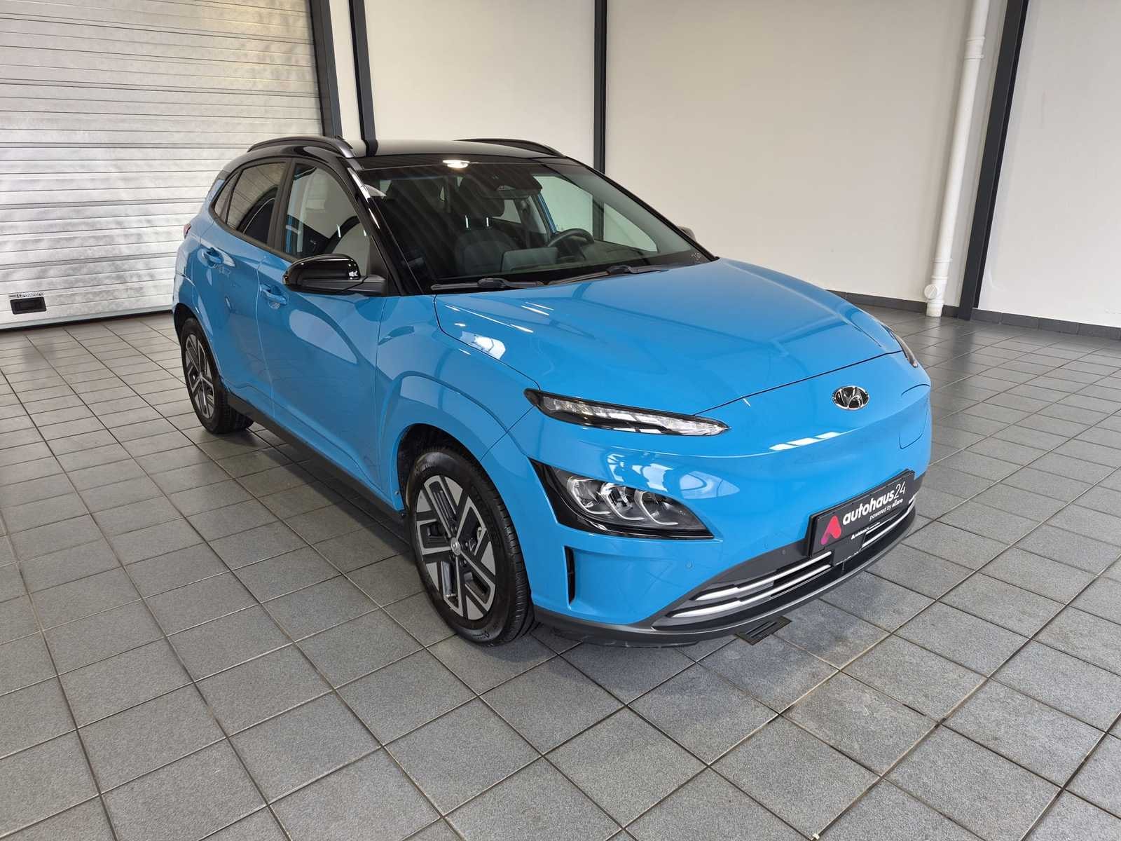 Hyundai Kona SUV / Crossover / Geländewagen HYUNDAI Kona ELEKTRO 100kW Sports Utility Vehicle #1