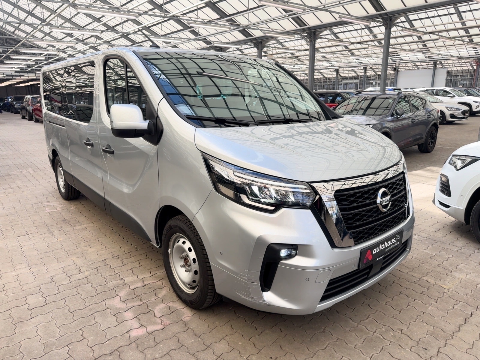 Nissan Primastar Kleinbus / Van NISSAN Primastar 2.0dCi 170 2,8t ACENTA 6-S N1 L1H1 Auto Kombi-Lieferwagen #1