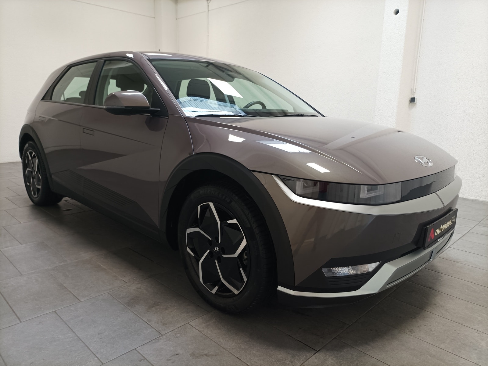 Hyundai IONIQ 5 Limousine HYUNDAI IONIQ 5 58 kWh 125 kW Heckantrieb Sports Utility Vehicle #1