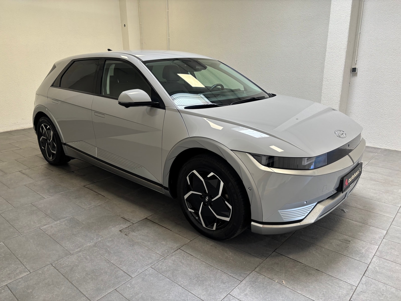 Hyundai IONIQ 5 Limousine HYUNDAI IONIQ 5 72,6 kWh 225 kW Allradantrieb Sports Utility Vehicle #1
