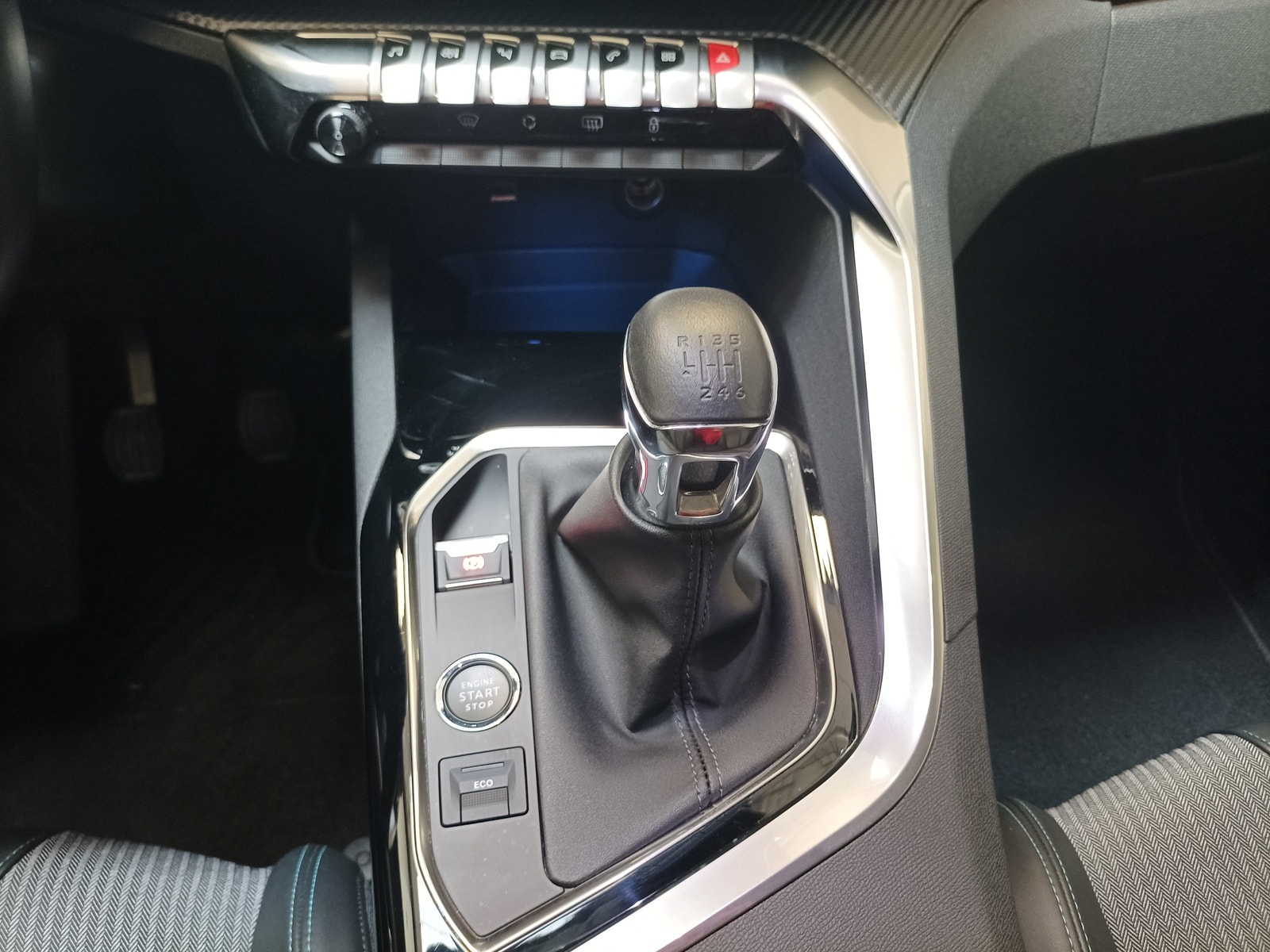 Peugeot 3008 SUV 3008 1.5 BlueHDi 130 Allure (EURO 6d) #12