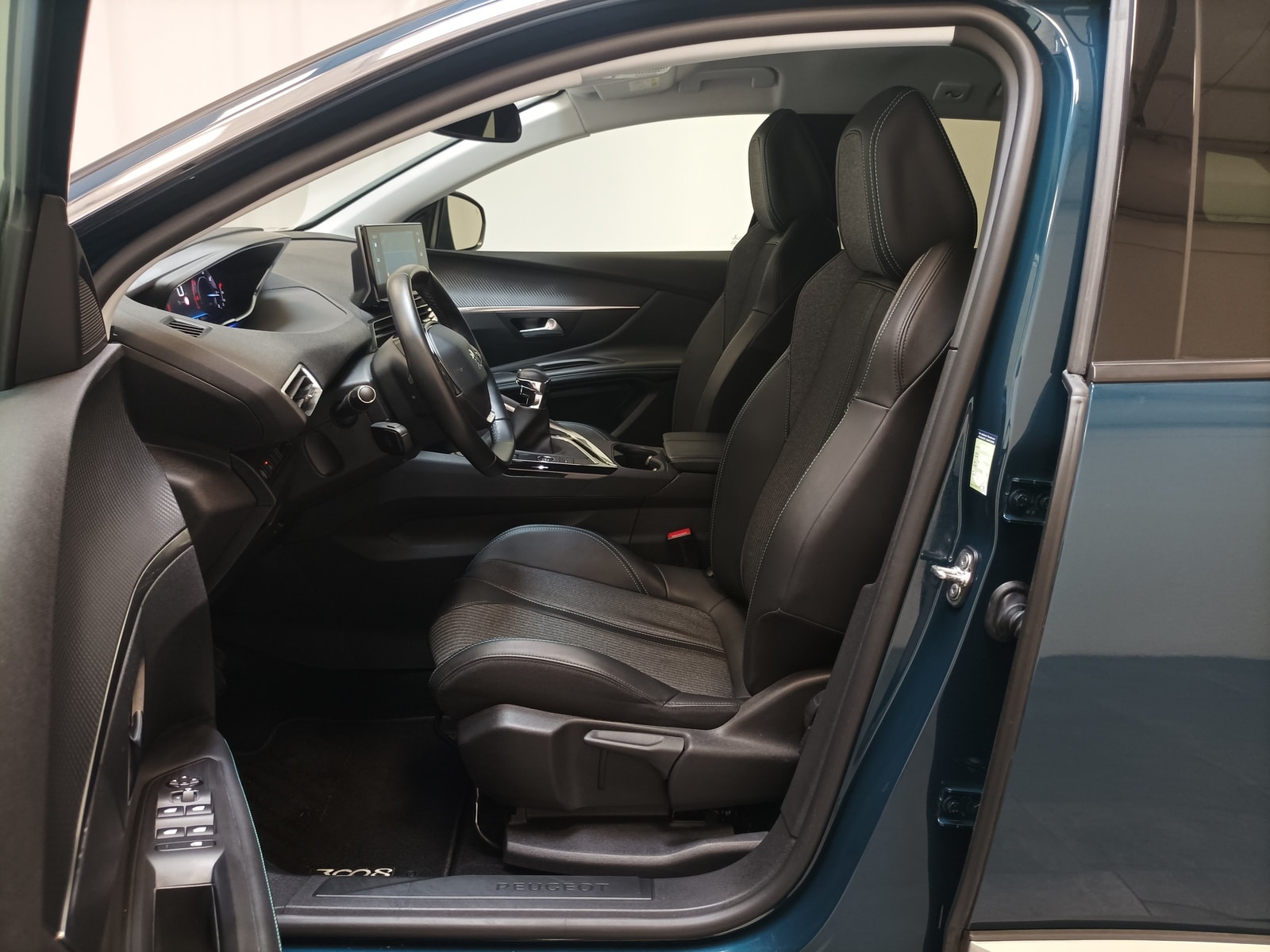 Peugeot 3008 SUV 3008 1.5 BlueHDi 130 Allure (EURO 6d) #8