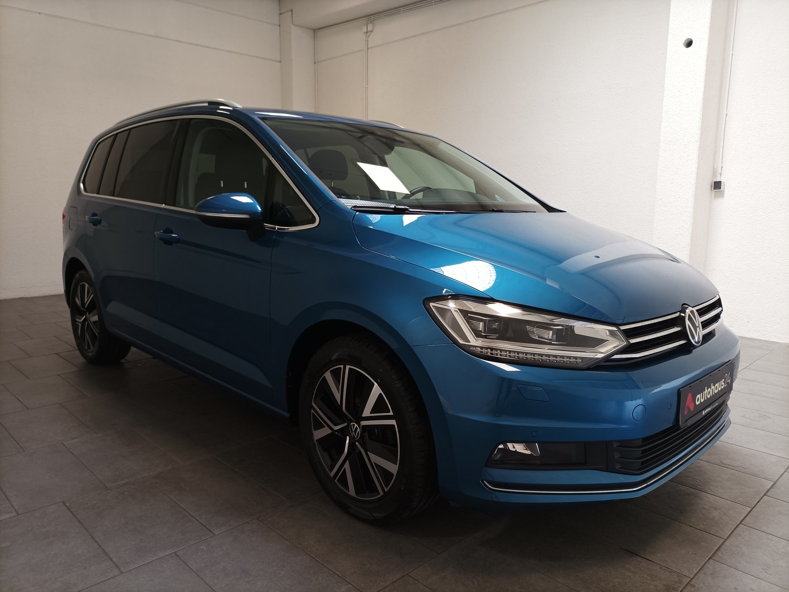 Volkswagen Touran Kleinbus / Van VOLKSWAGEN Touran 1.5 TSI ACT OPF Comfortline Kompaktvan #1