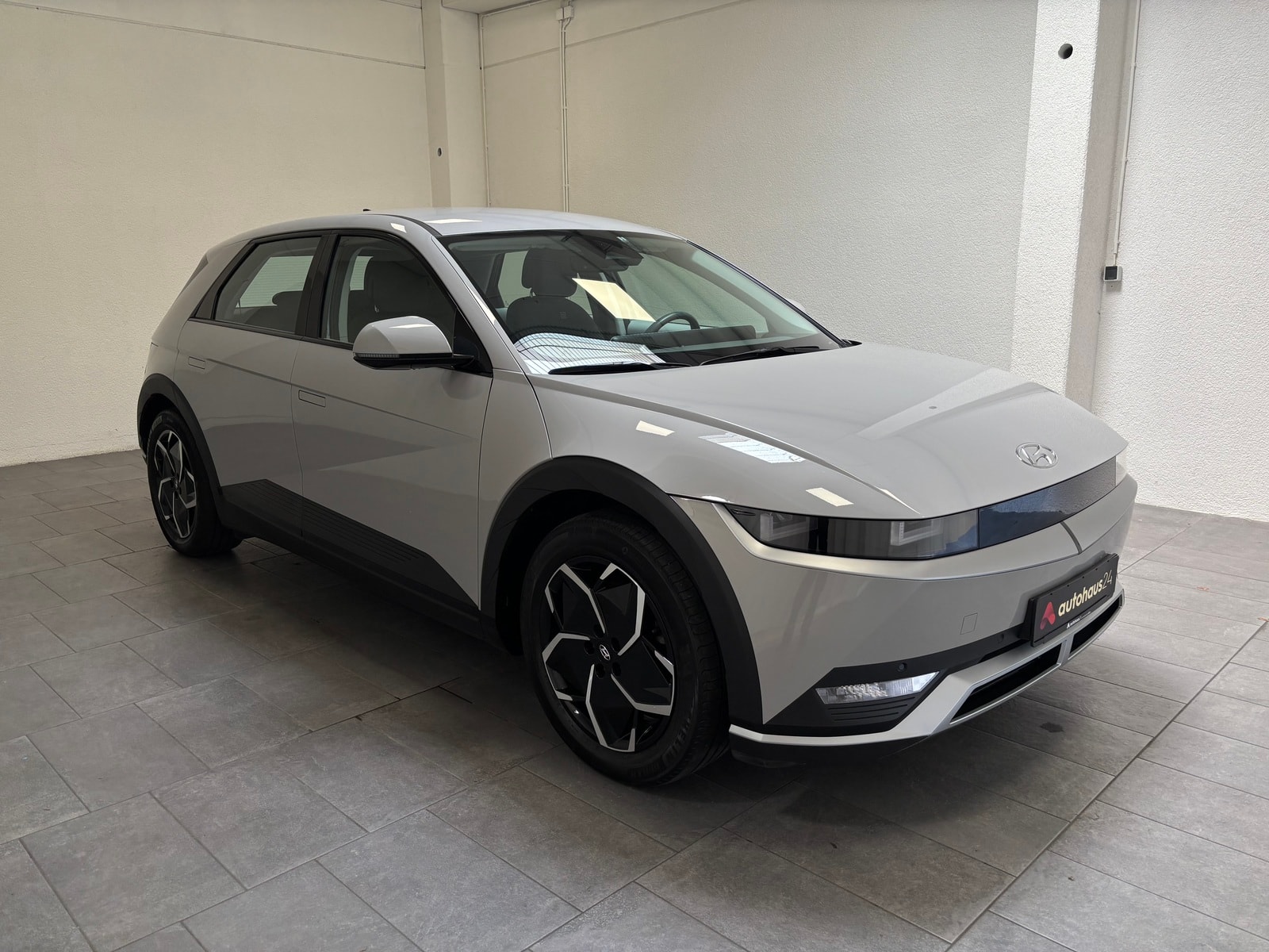 Hyundai IONIQ 5 Limousine HYUNDAI IONIQ 5 72,6 kWh 160 kW Heckantrieb Sports Utility Vehicle #1
