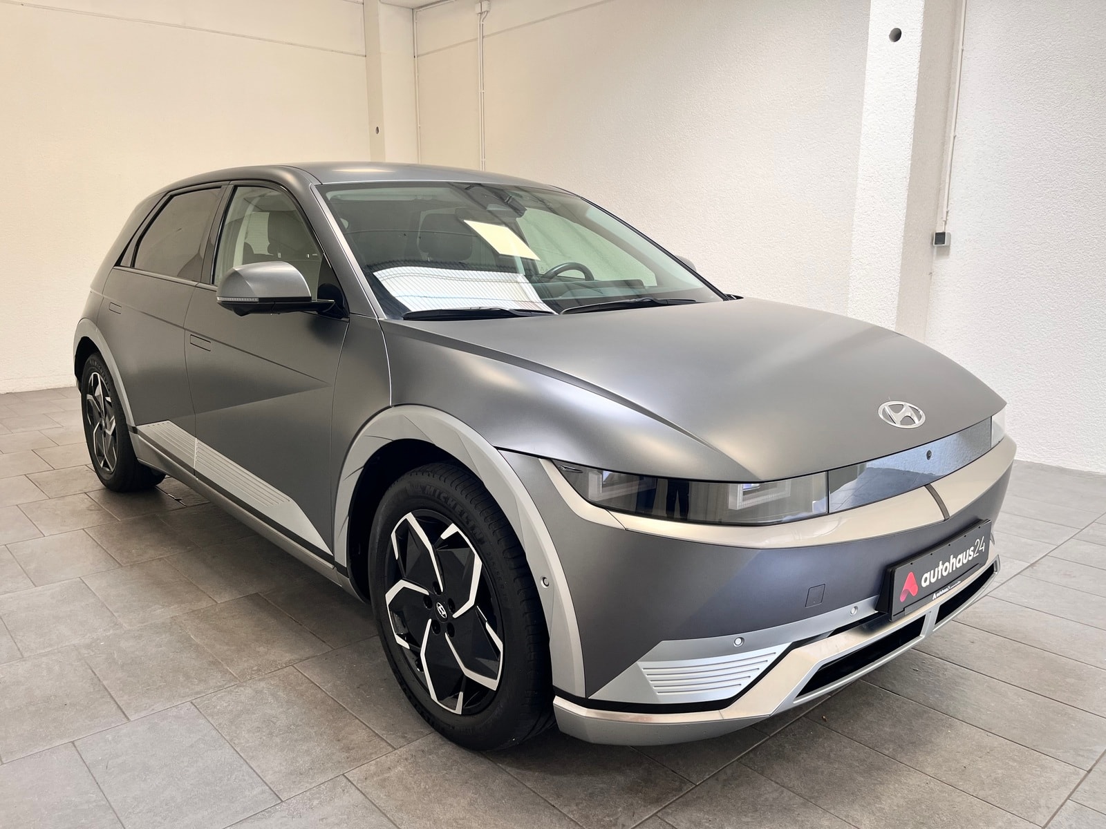 Hyundai IONIQ 5 Limousine HYUNDAI IONIQ 5 72,6 kWh 225 kW Allradantrieb Sports Utility Vehicle #1