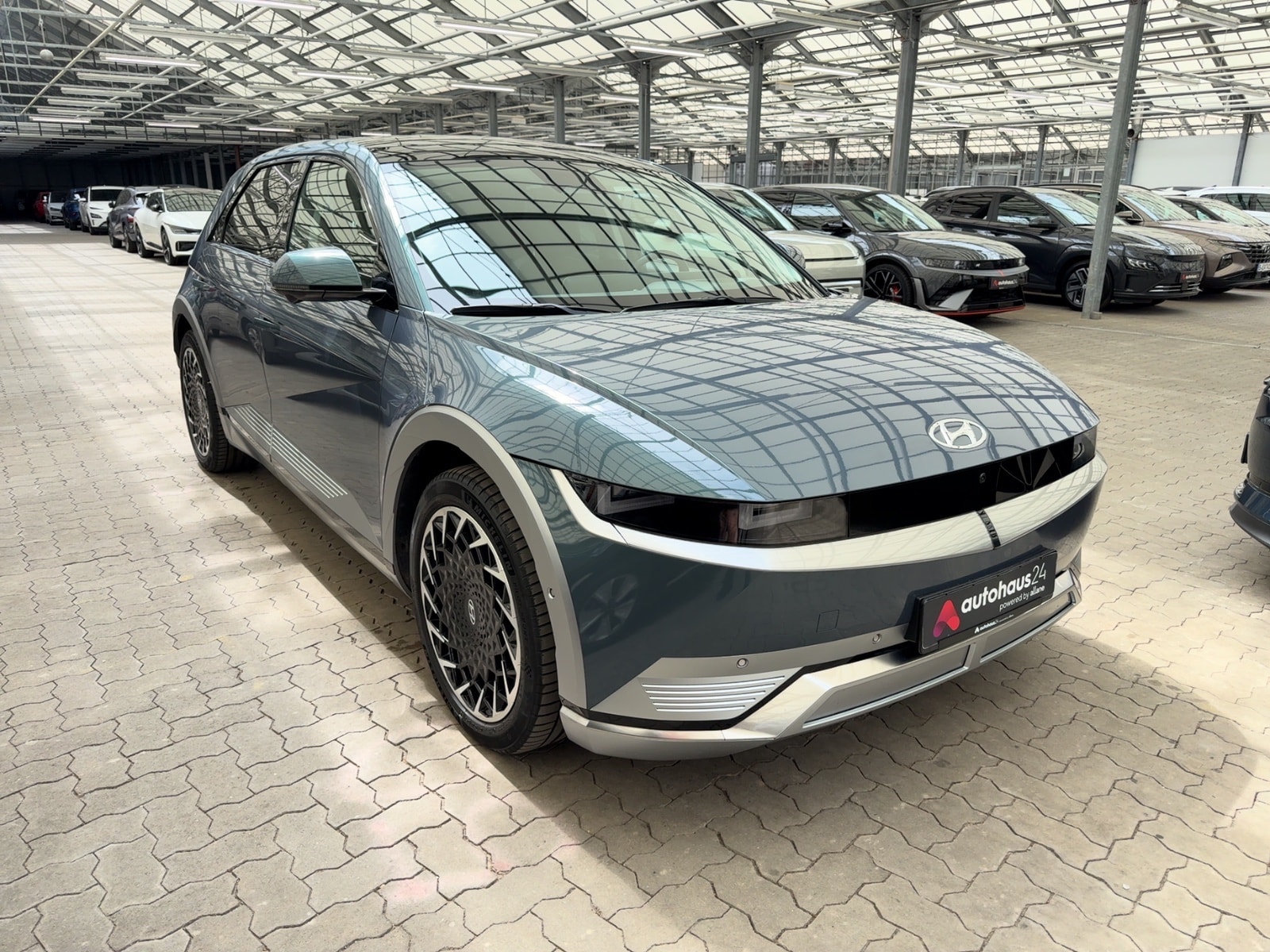 Hyundai IONIQ 5 Limousine HYUNDAI IONIQ 5 72,6 kWh 225 kW Allradantrieb Sports Utility Vehicle #1