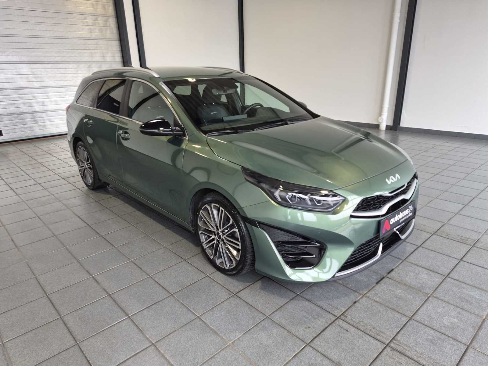 Kia Ceed Sportswagon Kombi KIA Ceed 1.5 T-GDI DCT GT Line SW Kombi #1