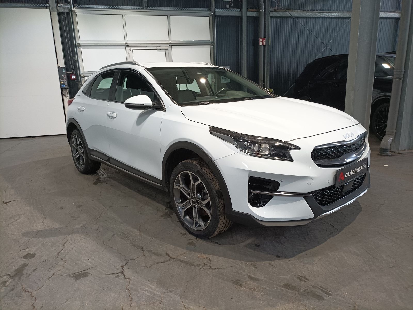 Kia XCeed SUV / Crossover / Geländewagen KIA XCeed 1.6 GDI Plug-In Hybrid DCT6 Spirit Sports Utility Vehicle #1