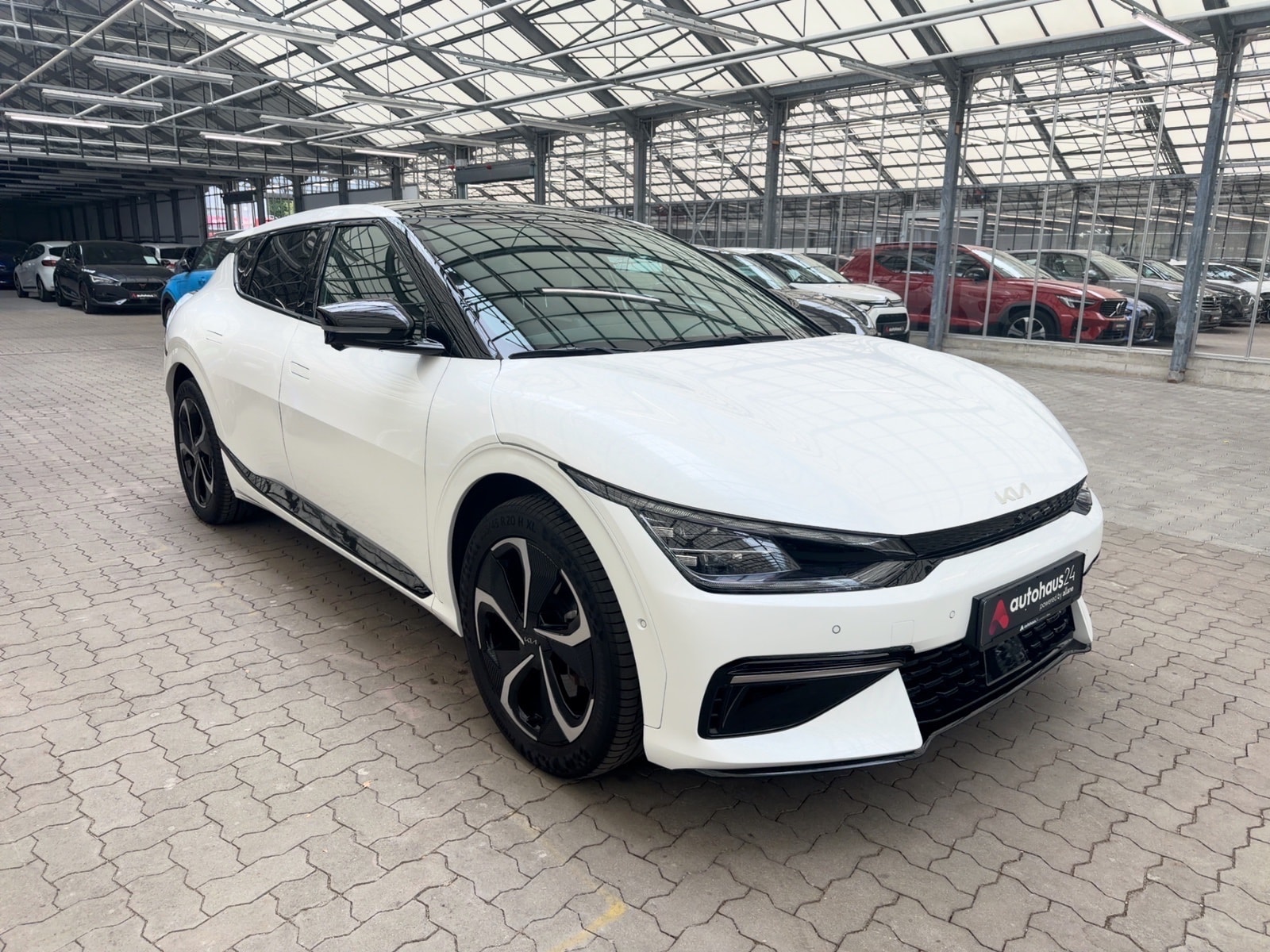 Kia EV6 SUV / Crossover / Geländewagen KIA EV6 77,4 kWh 168 kW Heckantrieb Sports Utility Vehicle #1