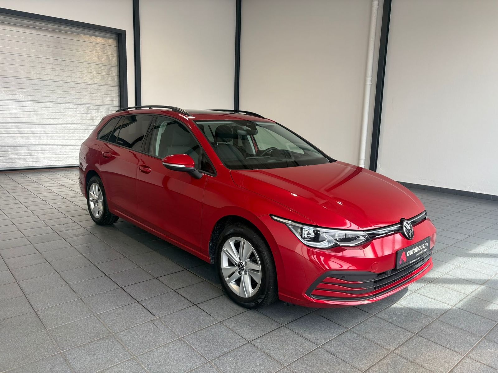 Volkswagen Golf Kombi VOLKSWAGEN Golf 1.0 TSI BMT Comfortline Variant Kombi #1