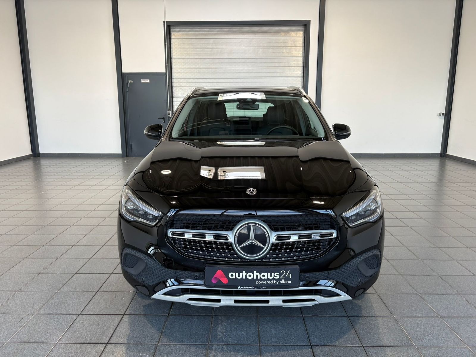 Mercedes Benz GLA-Klasse SUV GLA 180 d Style (EURO 6d) #2
