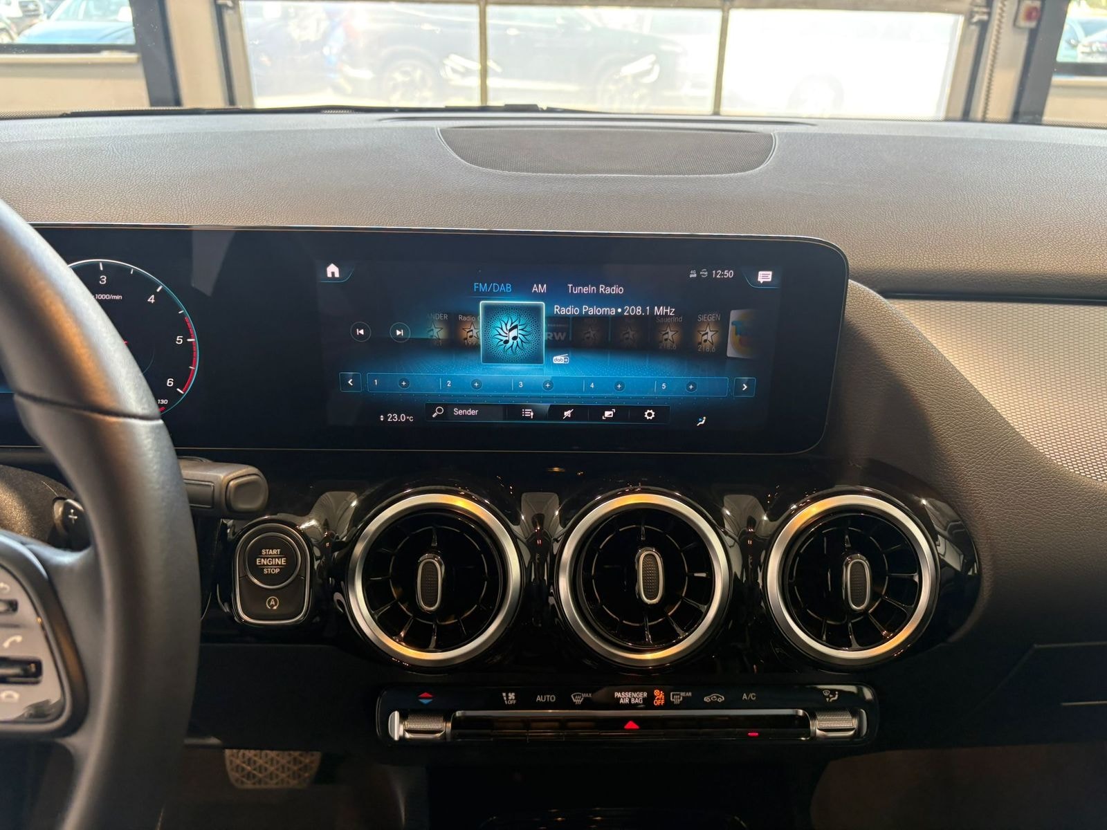 Mercedes Benz GLA-Klasse SUV GLA 180 d Style (EURO 6d) #11