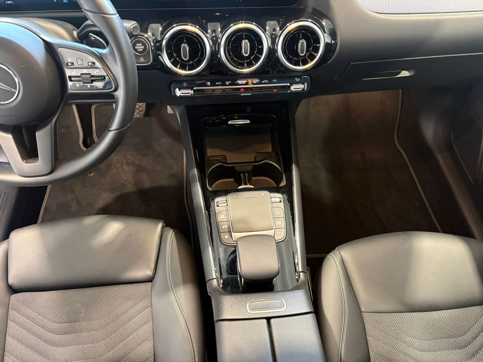 Mercedes Benz GLA-Klasse SUV GLA 180 d Style (EURO 6d) #12