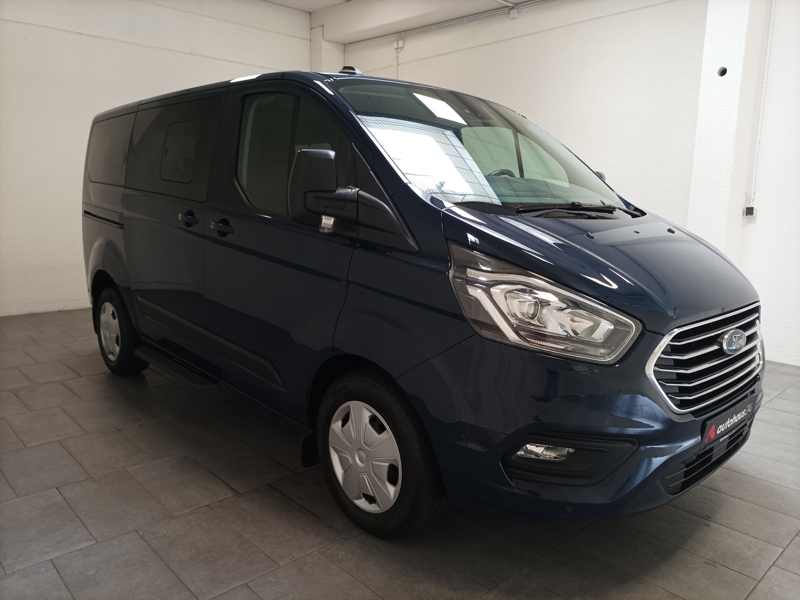 Ford Tourneo Kleinbus / Van FORD Tourneo Custom 320 L1H1 2,0EcoBlue 96kW Euroline Bus #1