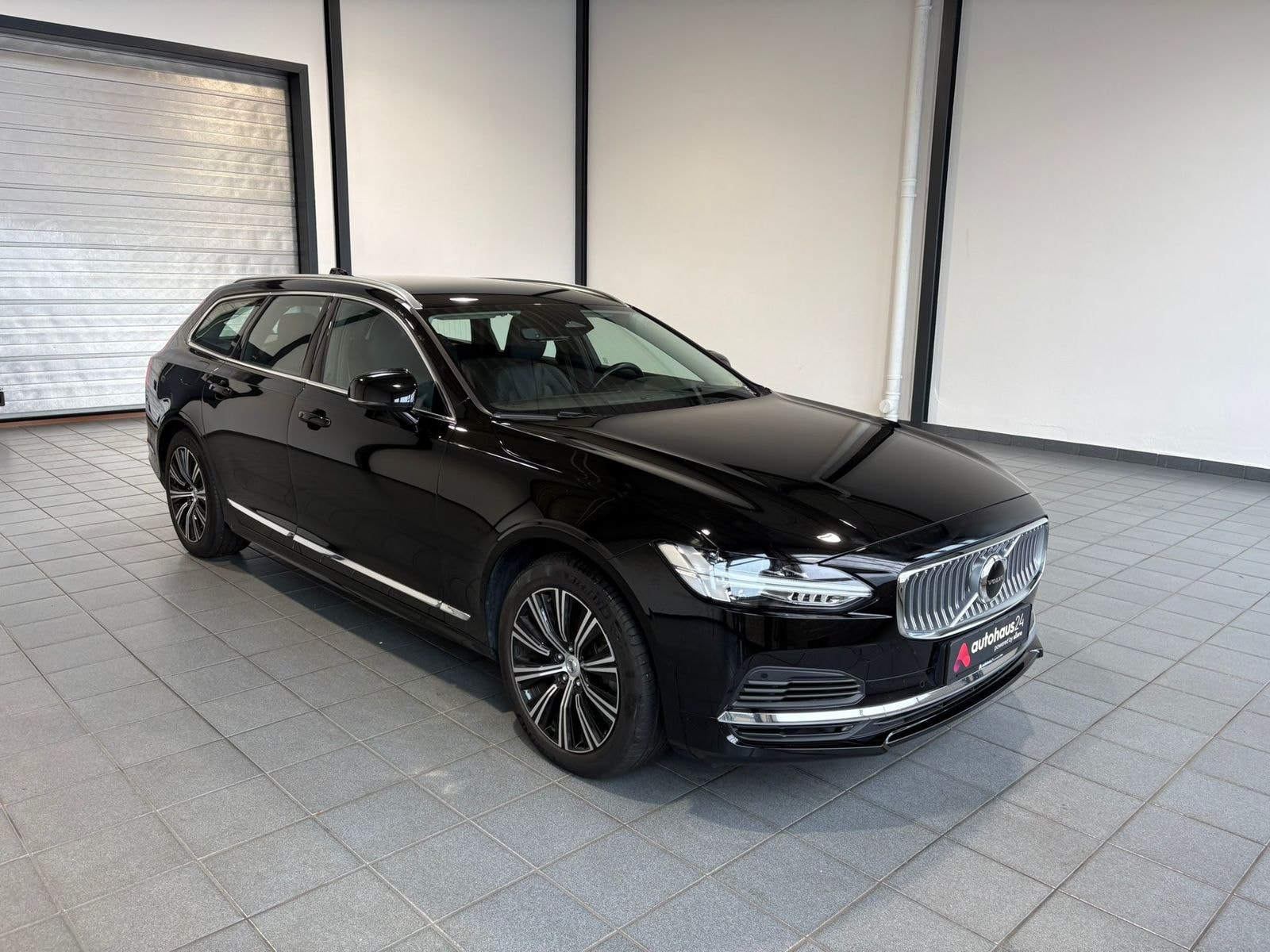 Volvo V90 Kombi VOLVO V90 T6 AWD Recharge Core Auto Kombi #1