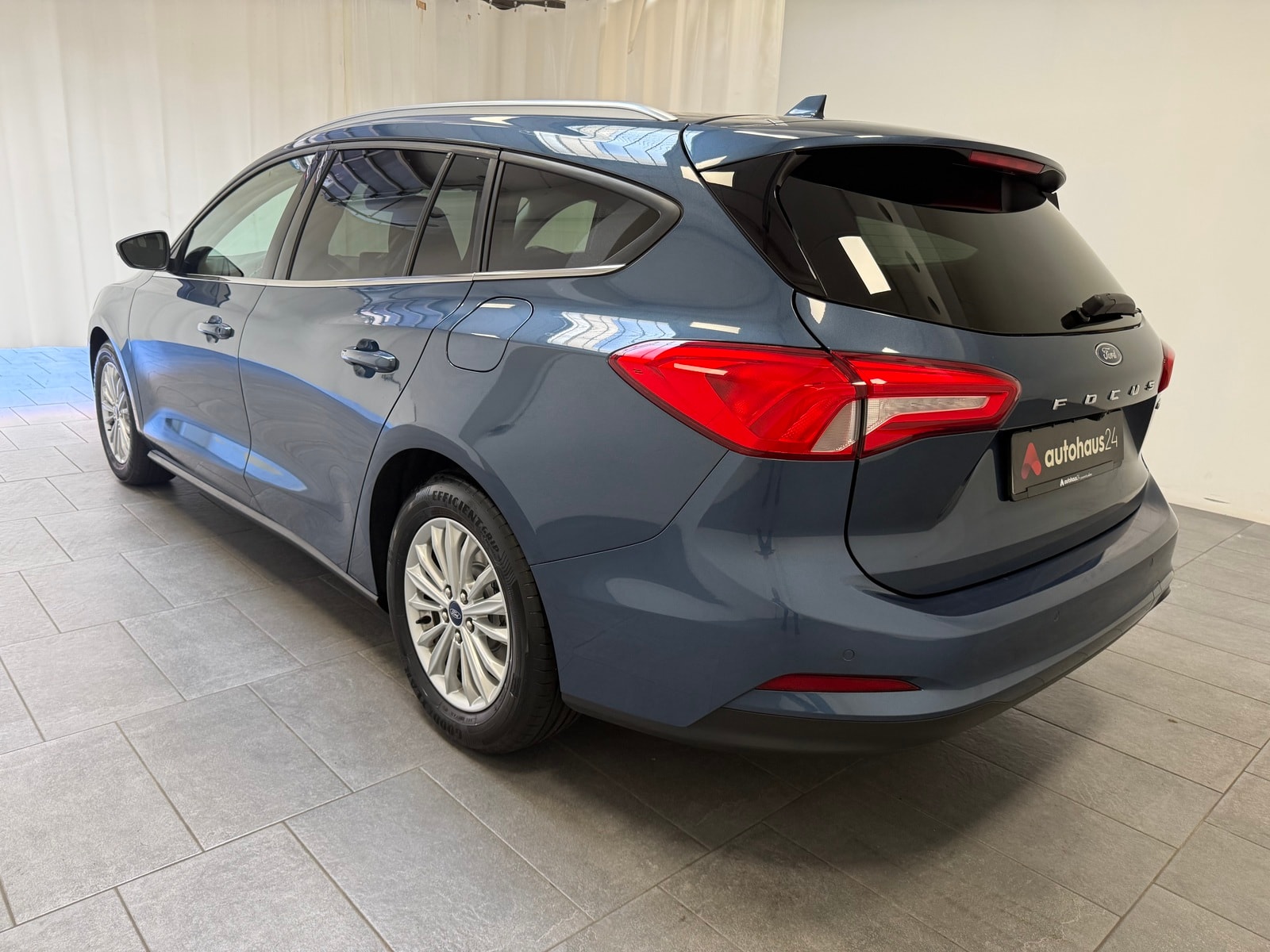Ford Focus Kombi Focus 1.0 EcoBoost Hybrid Titanium X S/S (EURO 6d) #4