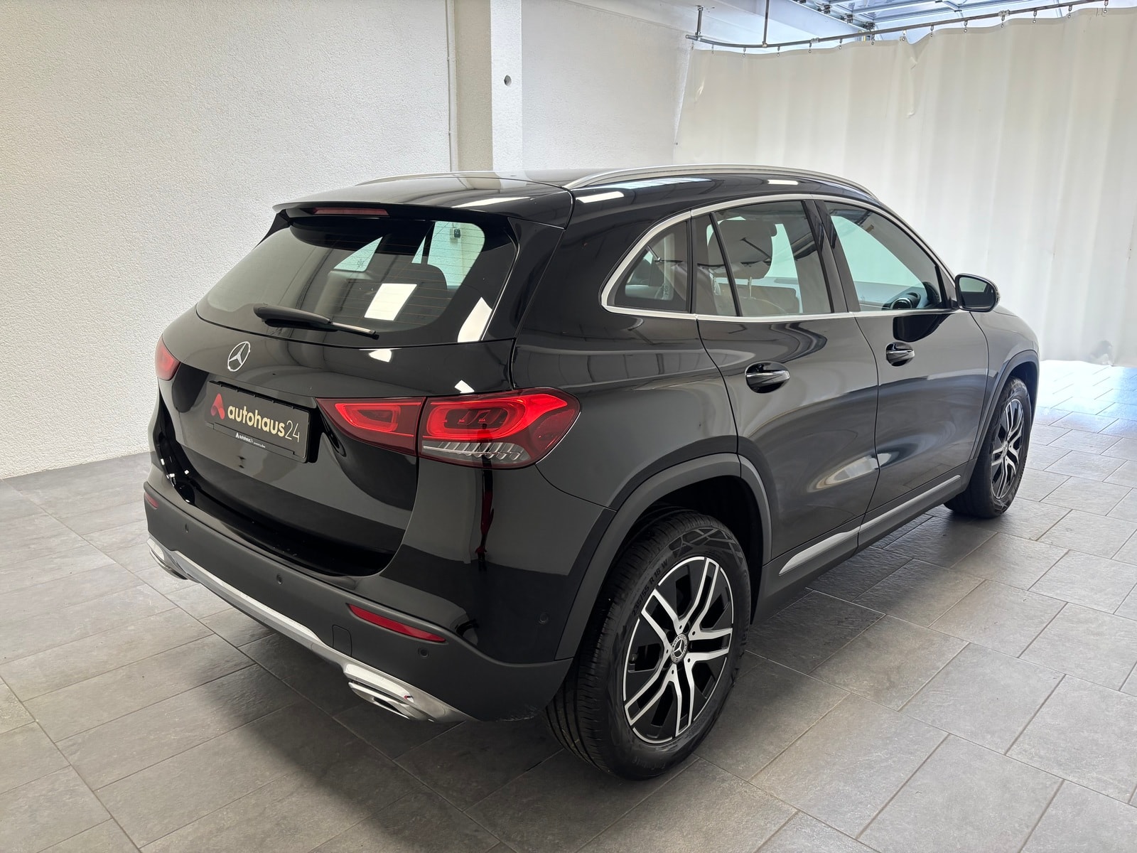 Mercedes Benz GLA-Klasse SUV GLA 200 Progressive (EURO 6d) #5