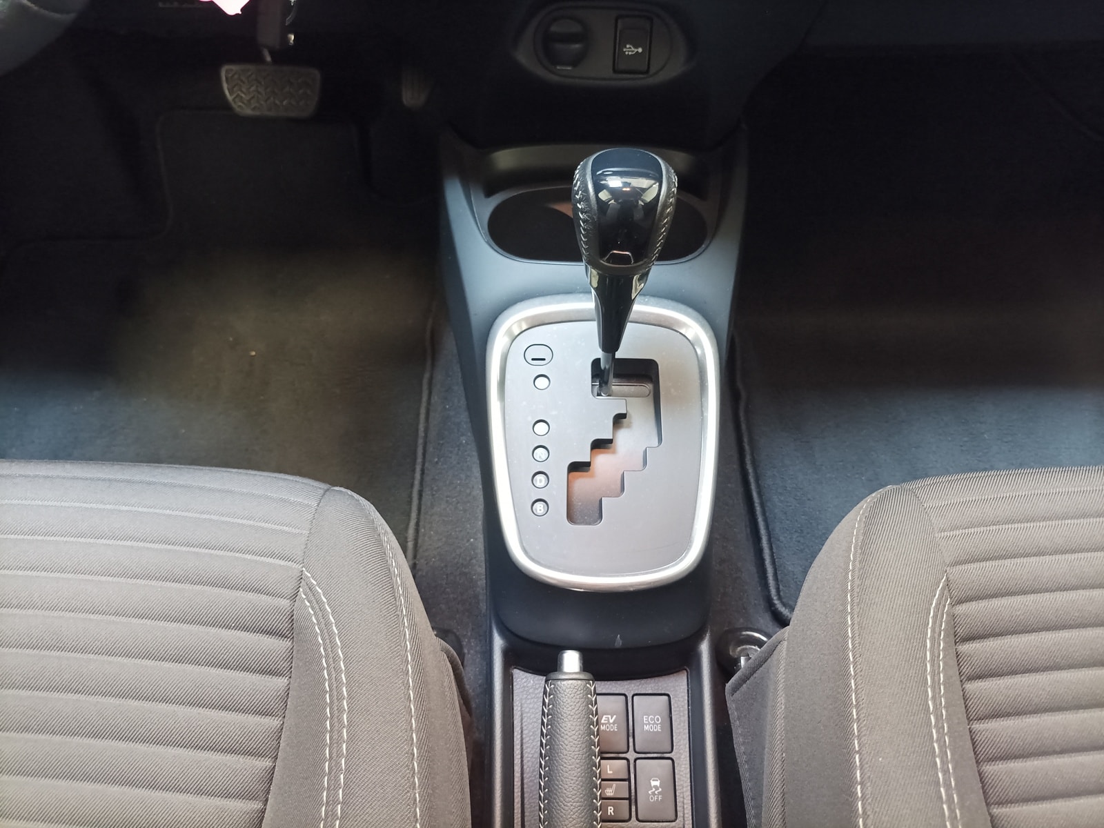 Toyota Yaris Schräghecklimousine Yaris 1.5 Dual-VVT-i (Hybrid) Business Edition #12