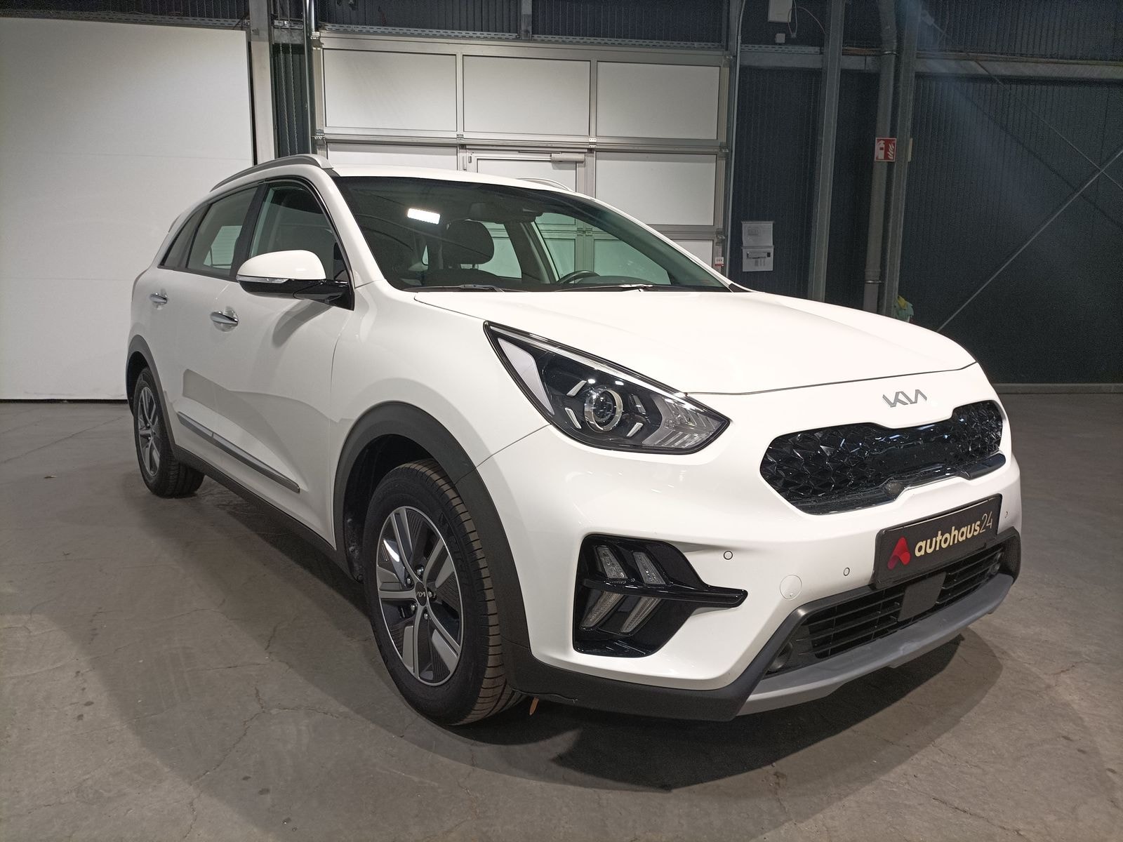 Kia Niro SUV / Crossover / Geländewagen KIA Niro 1.6 GDI Plug-in Hybrid Spirit Schräghecklimousine #1