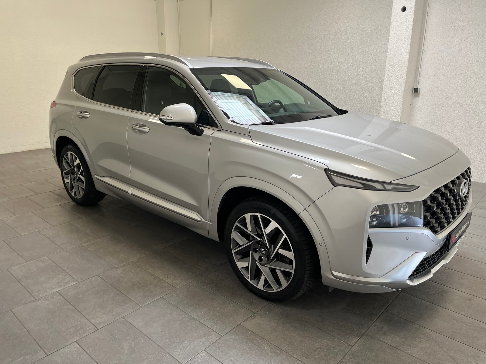 Hyundai Santa Fe SUV / Crossover / Geländewagen HYUNDAI Santa Fe 2.2 CRDi Signature 4WD DCT SEVEN Sports Utility Vehicle #1