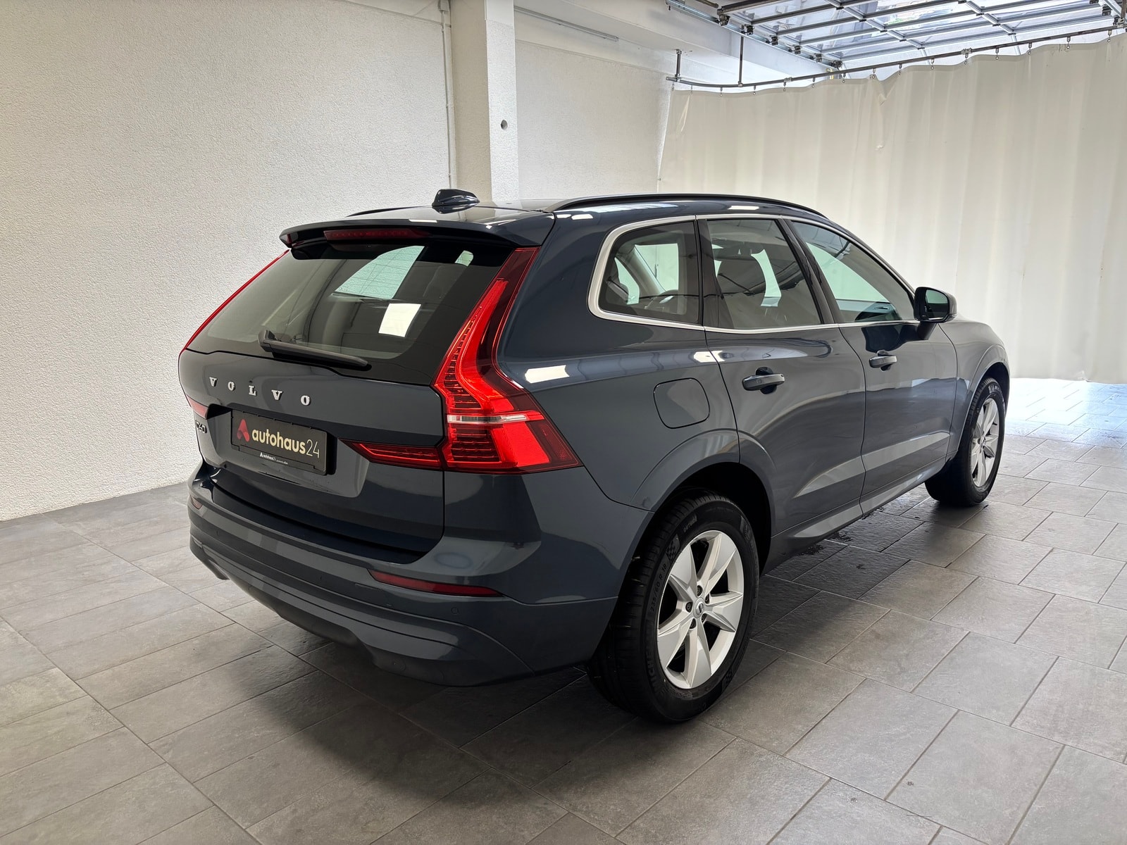 Volvo XC60 SUV XC 60 B4 (Benzin) 2WD Momentum Pro (EURO 6d) #5