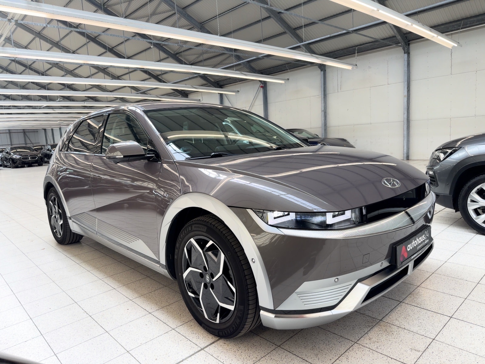 Hyundai IONIQ 5 Limousine HYUNDAI IONIQ 5 72,6 kWh 160 kW Heckantrieb Sports Utility Vehicle #1