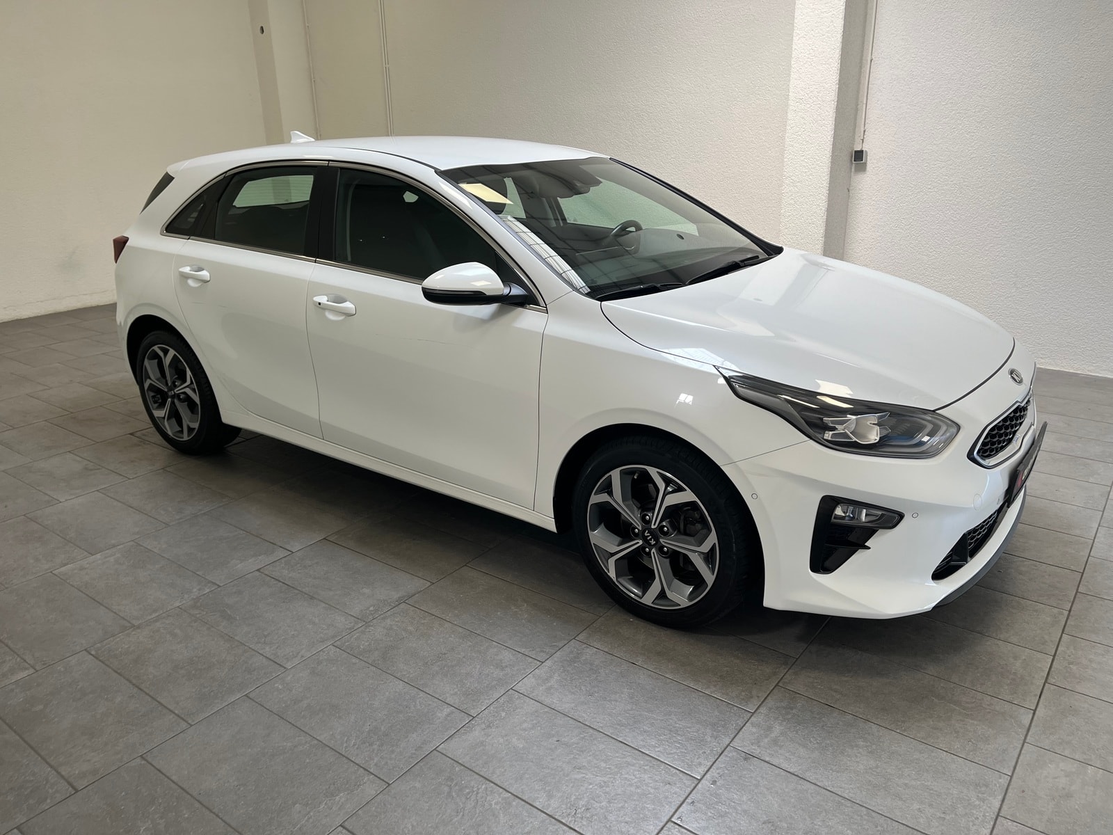 Kia Ceed Limousine KIA Ceed 1.5 T-GDI DCT Spirit Schräghecklimousine #1