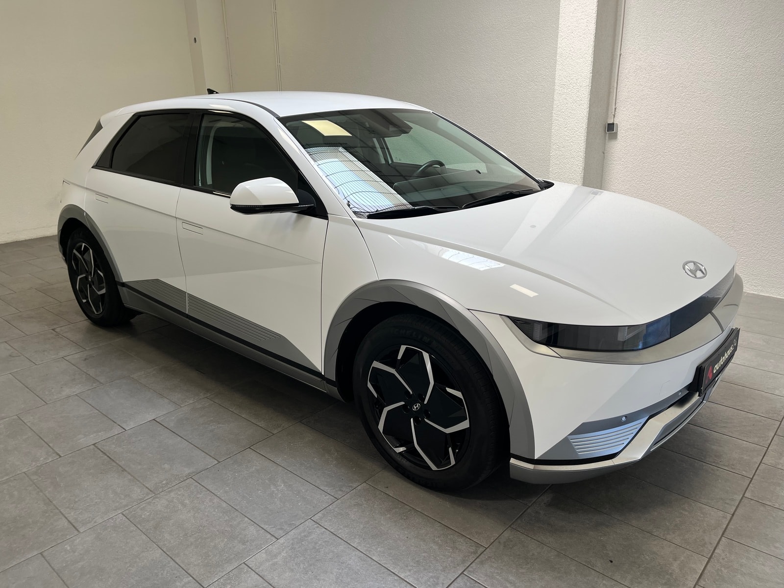 Hyundai IONIQ 5 Limousine HYUNDAI IONIQ 5 72,6 kWh 225 kW Allradantrieb Sports Utility Vehicle #1