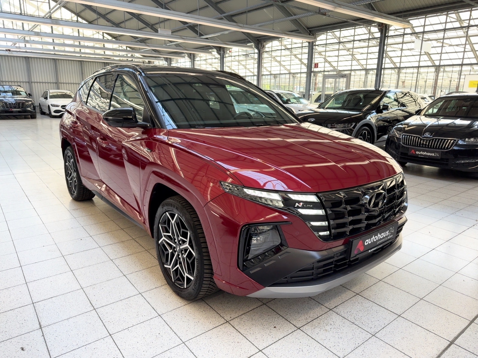 Hyundai Tucson SUV / Crossover / Geländewagen HYUNDAI Tucson 1.6 T-GDI Plug-in Hybrid 4WD Auto Sports Utility Vehicle #1