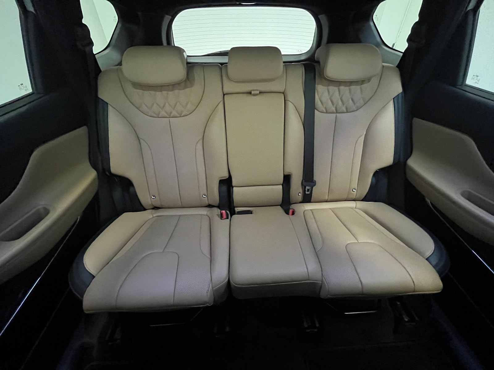 Hyundai Santa Fe SUV Santa Fe 1.6 T-GDI Signa.Plug-In Hybrid 4WD 5-Sitz #16