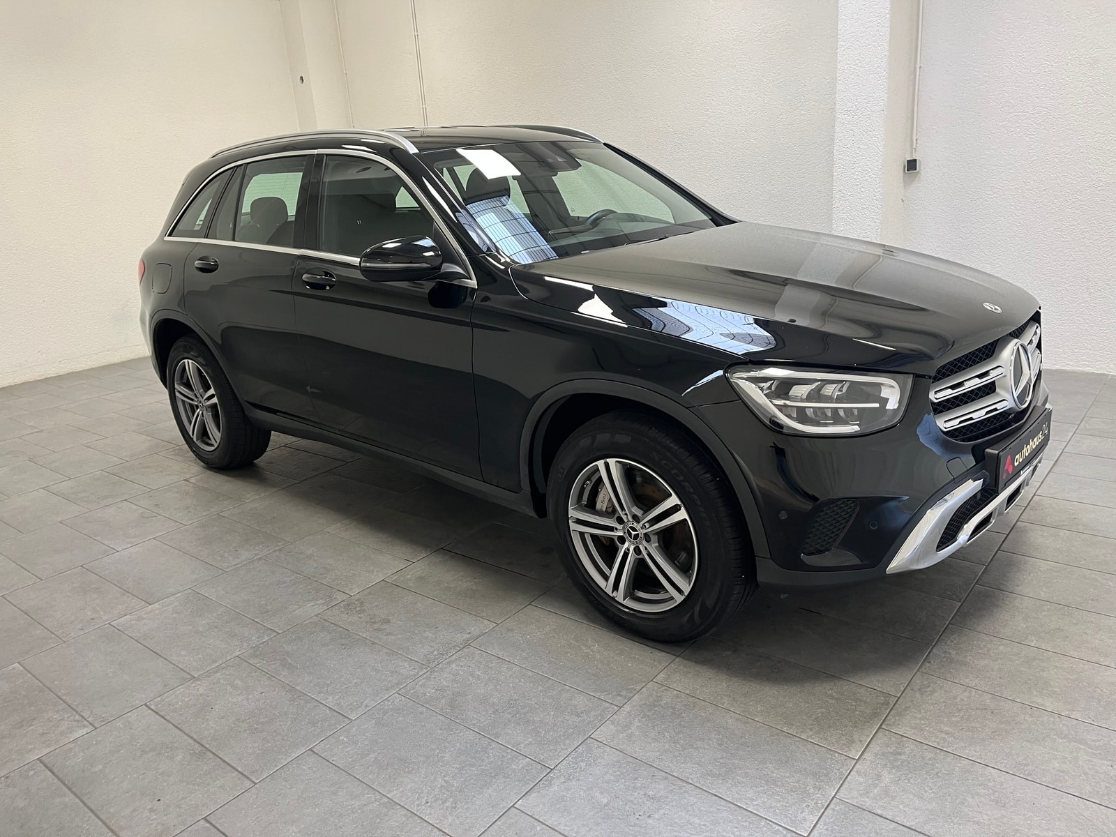 Mercedes-Benz GLC-Klasse SUV / Crossover / Geländewagen MERCEDES GLC GLC 300 e 4MATIC Autom. Sports Utility Vehicle #1