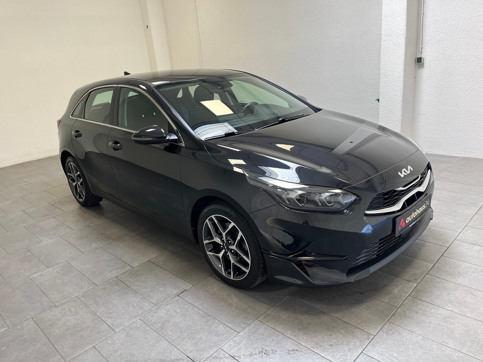 Kia Ceed Limousine KIA Ceed 1.5 T-GDI DCT Spirit Schräghecklimousine #1