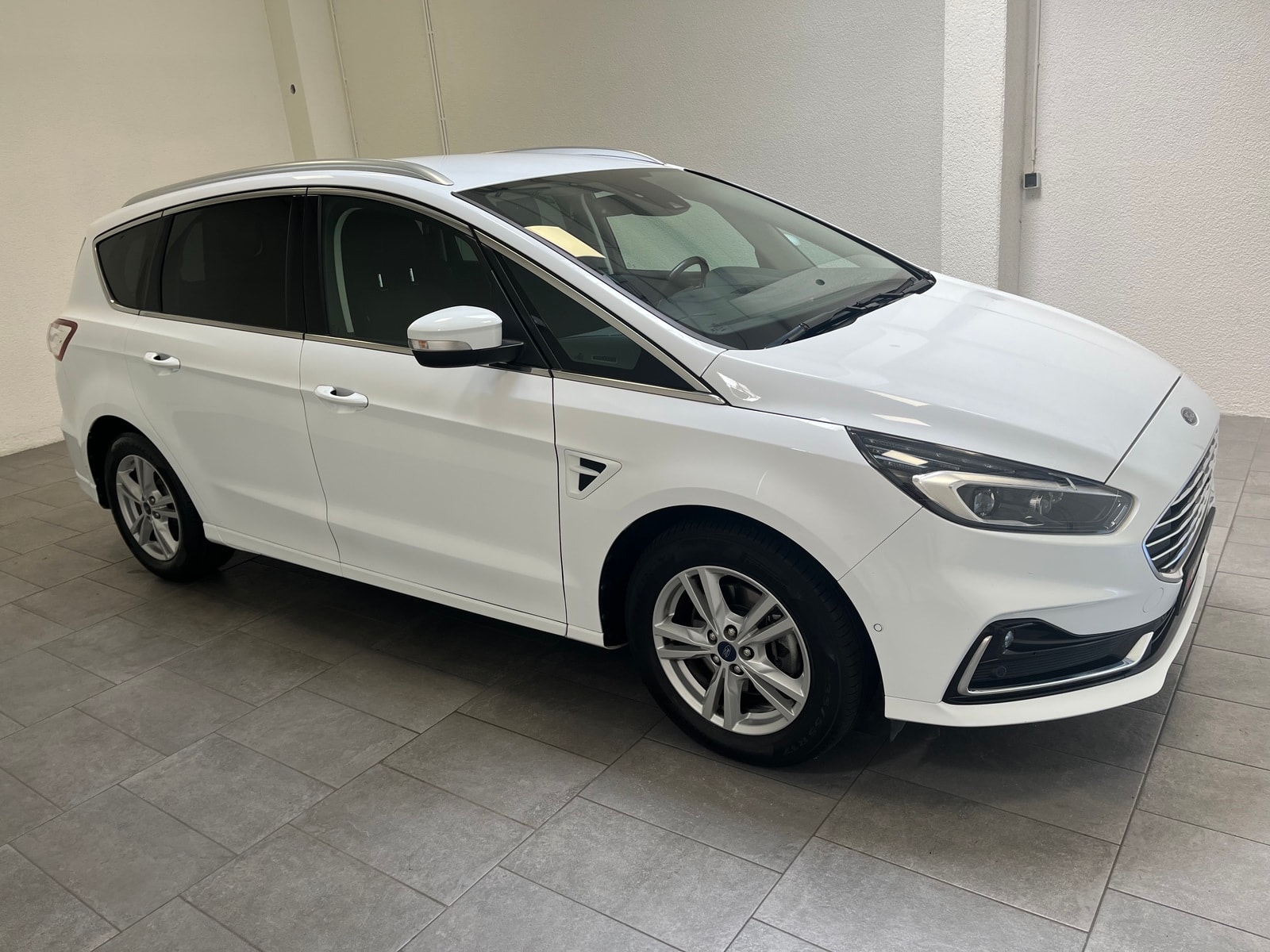 Ford S-MAX Kleinbus / Van FORD S-MAX 2.5 Duratec FHEV Edition Van #1