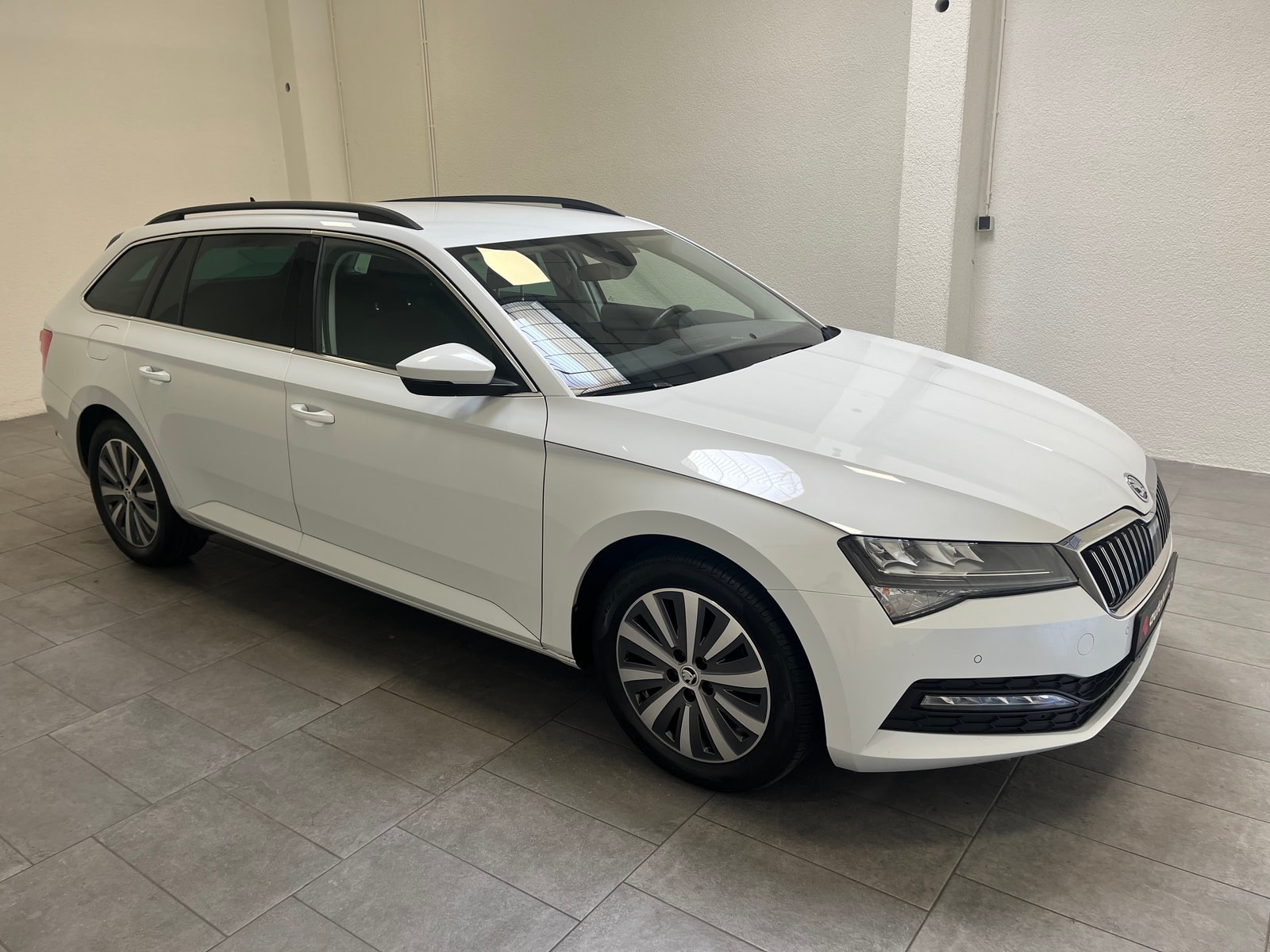 ŠKODA Superb Kombi SKODA Superb 2.0 TDI 147kW DSG 4x4 SCOUT FINAL COMBI Kombi #1