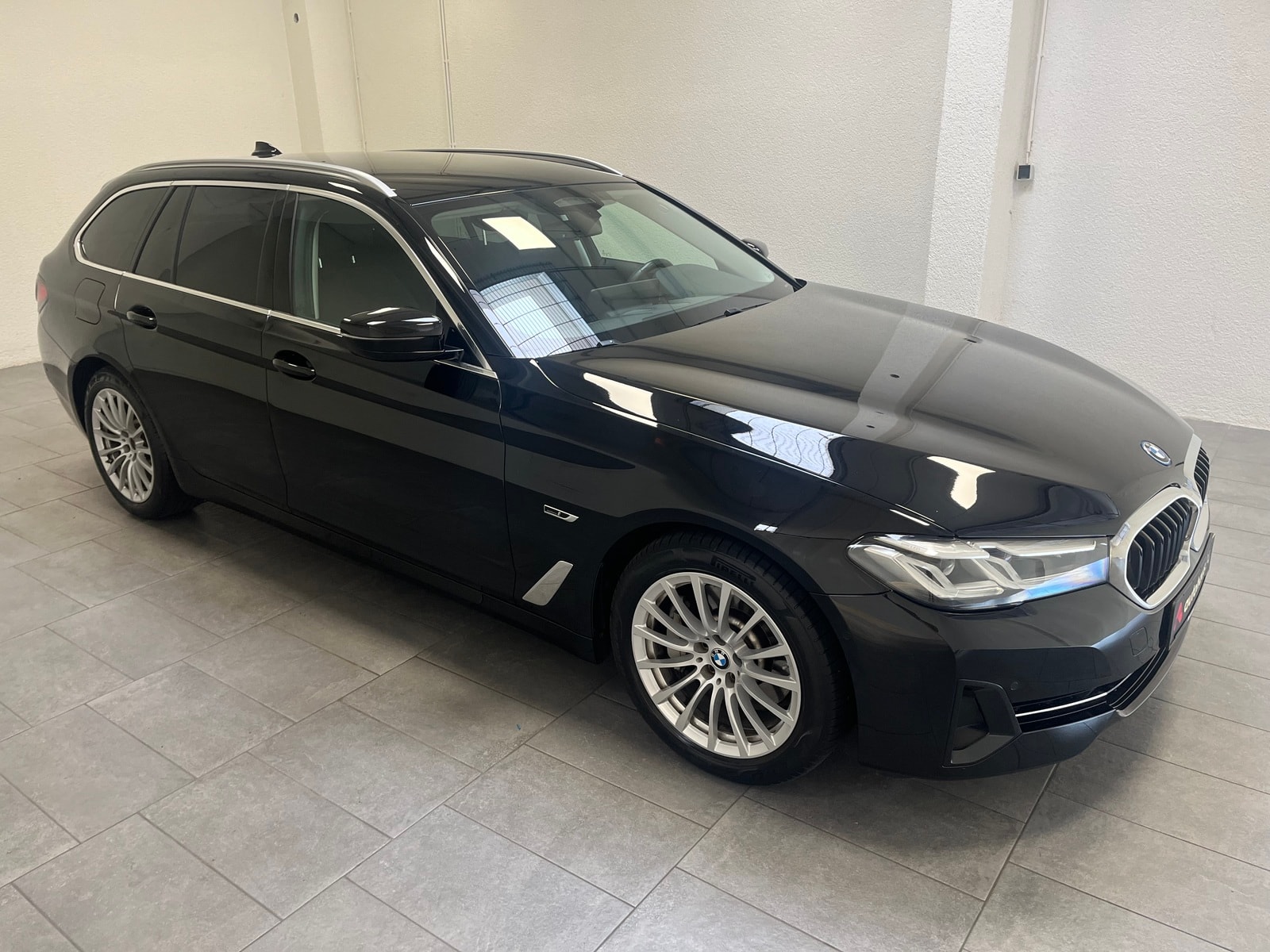 BMW 5er-Reihe Kombi BMW 5er-Reihe 530e Touring A Kombi #1