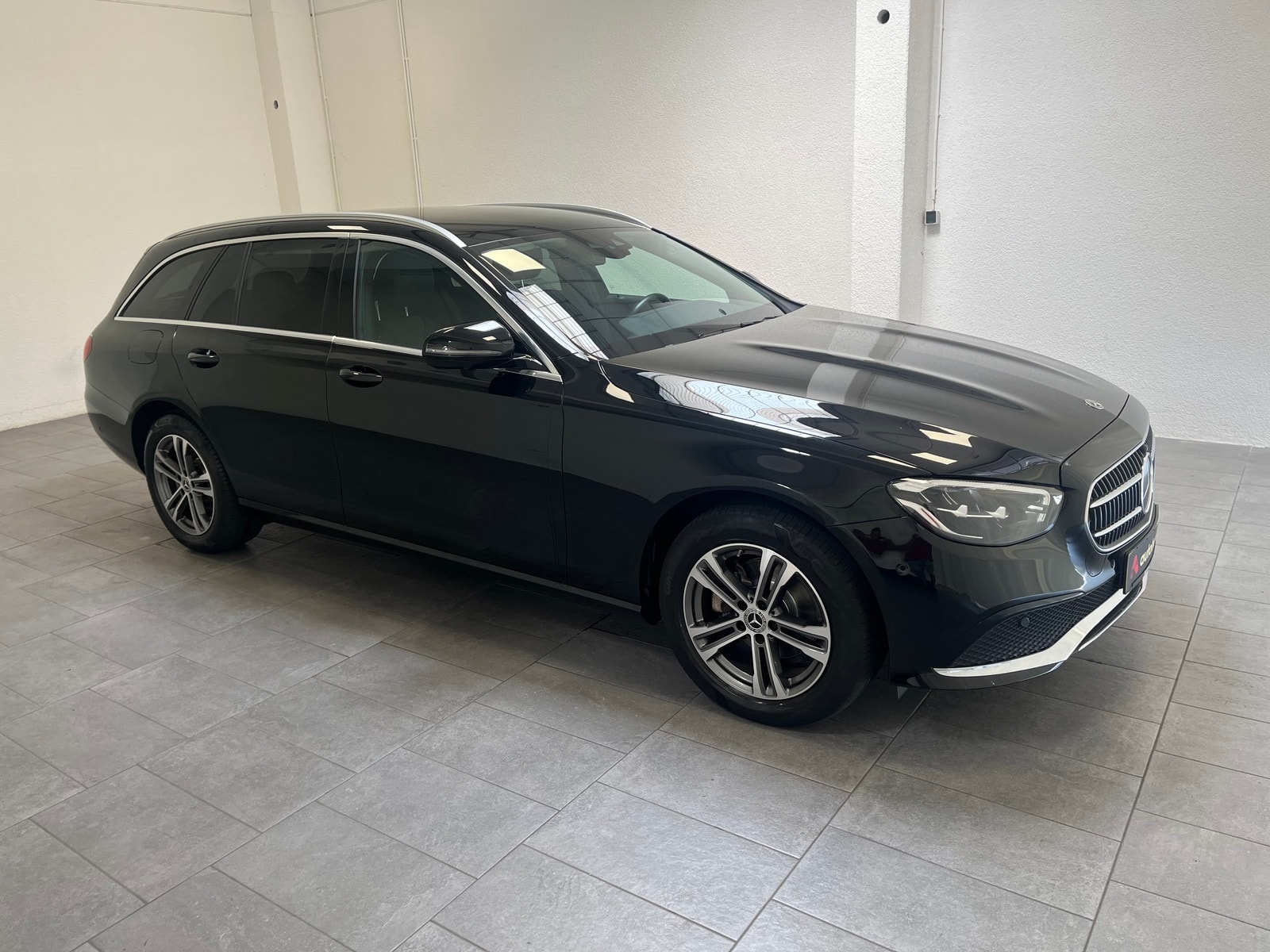Mercedes-Benz E-Klasse Kombi MERCEDES E-Klasse E 220 d 4MATIC T All-Terrain Autom. Kombi #1