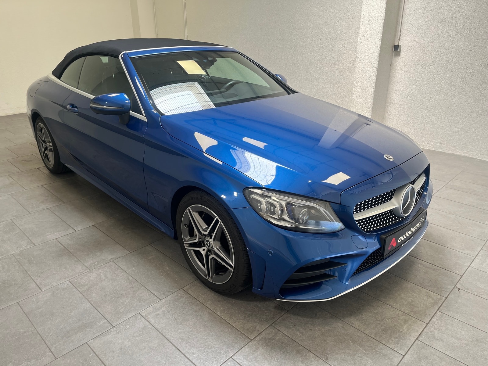 Mercedes-Benz C-Klasse Cabrio / Roadster MERCEDES C-Klasse C 300 d Autom. Cabriolet #1