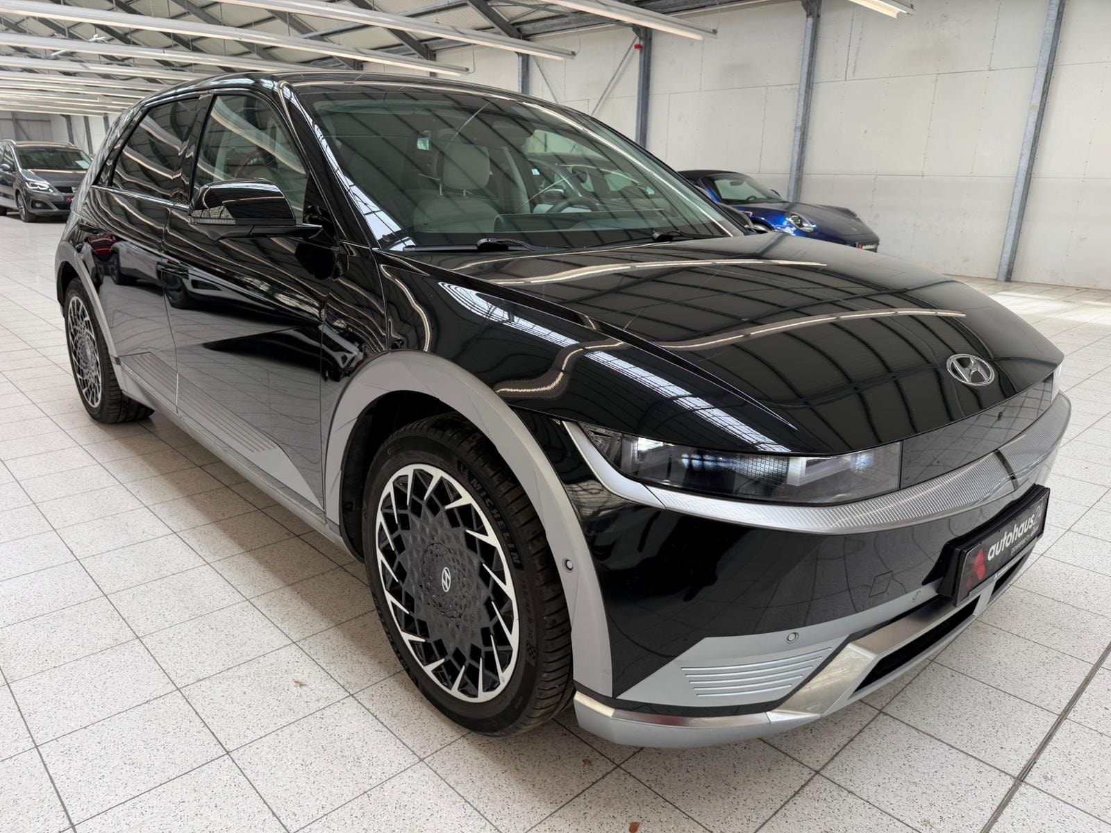 Hyundai IONIQ 5 Limousine HYUNDAI IONIQ 5 72,6 kWh 225 kW Allradantrieb Sports Utility Vehicle #1