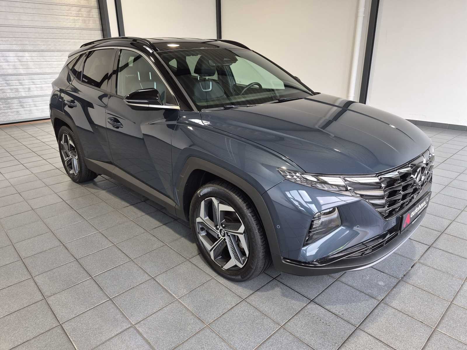 Hyundai Tucson SUV / Crossover / Geländewagen HYUNDAI Tucson 1.6 T-GDI Plug-in Hybrid 4WD Auto Sports Utility Vehicle #1