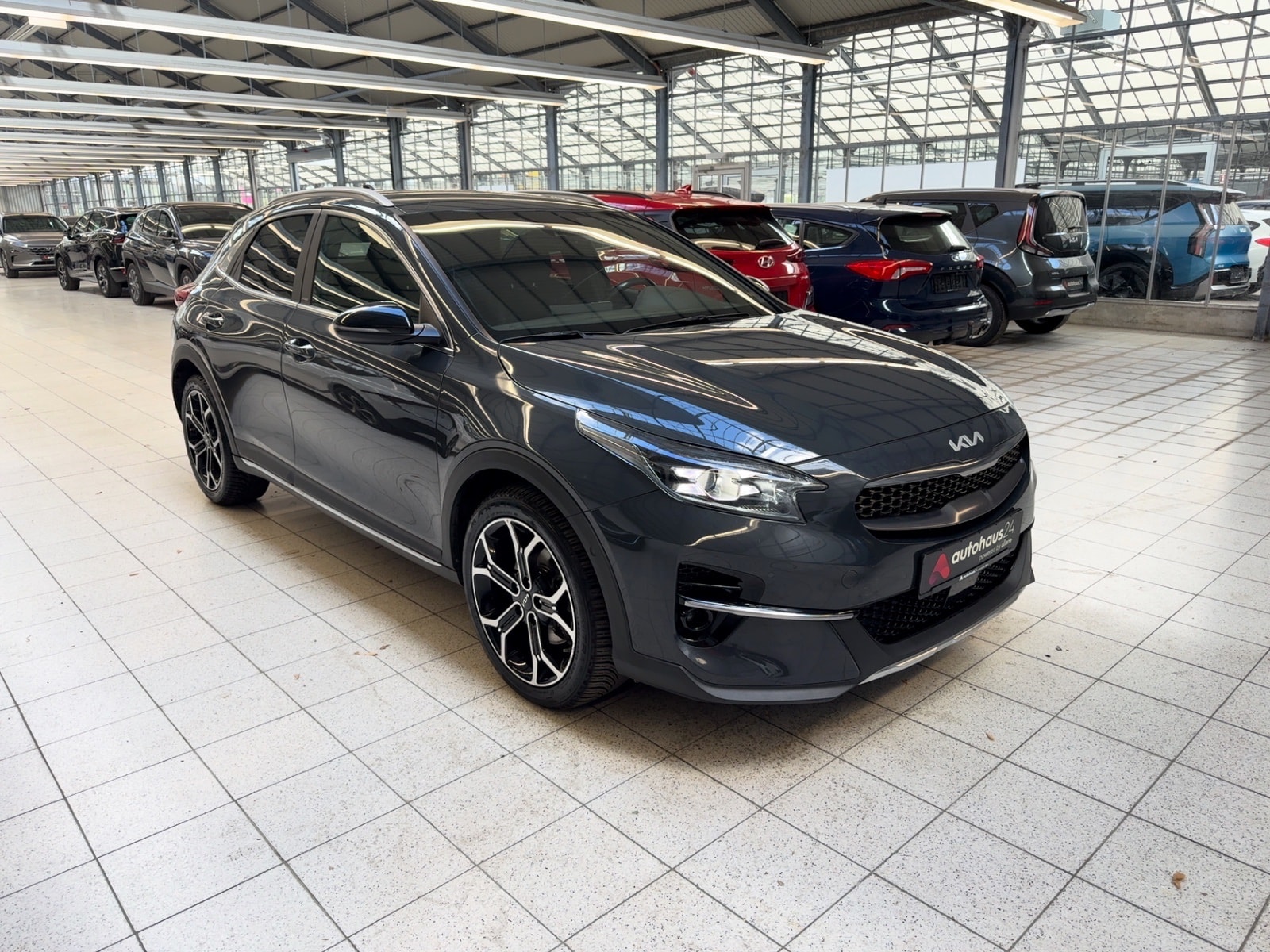 Kia XCeed SUV / Crossover / Geländewagen KIA XCeed 1.5 T-GDI DCT Black Xdition Sports Utility Vehicle #1