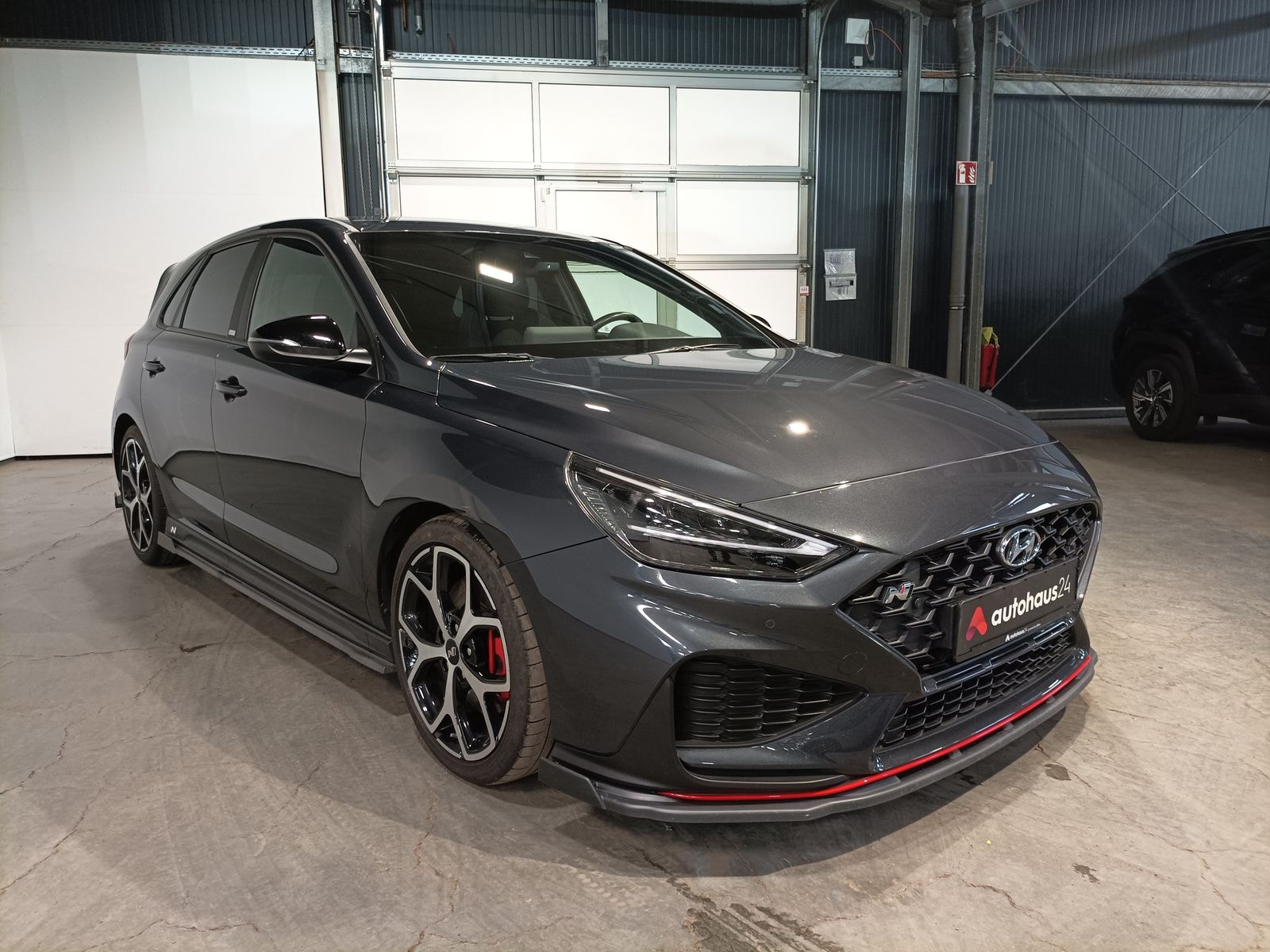 Hyundai i30 Limousine HYUNDAI i30 2.0 T-GDI N Schräghecklimousine #1