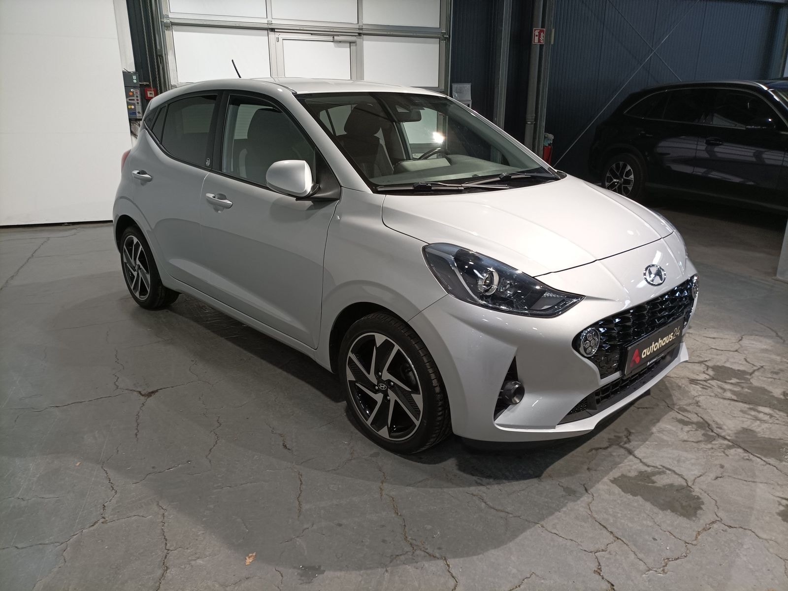 Hyundai i10 Schräghecklimousine HYUNDAI i10 1.0 EDITION 30+ Schräghecklimousine #1