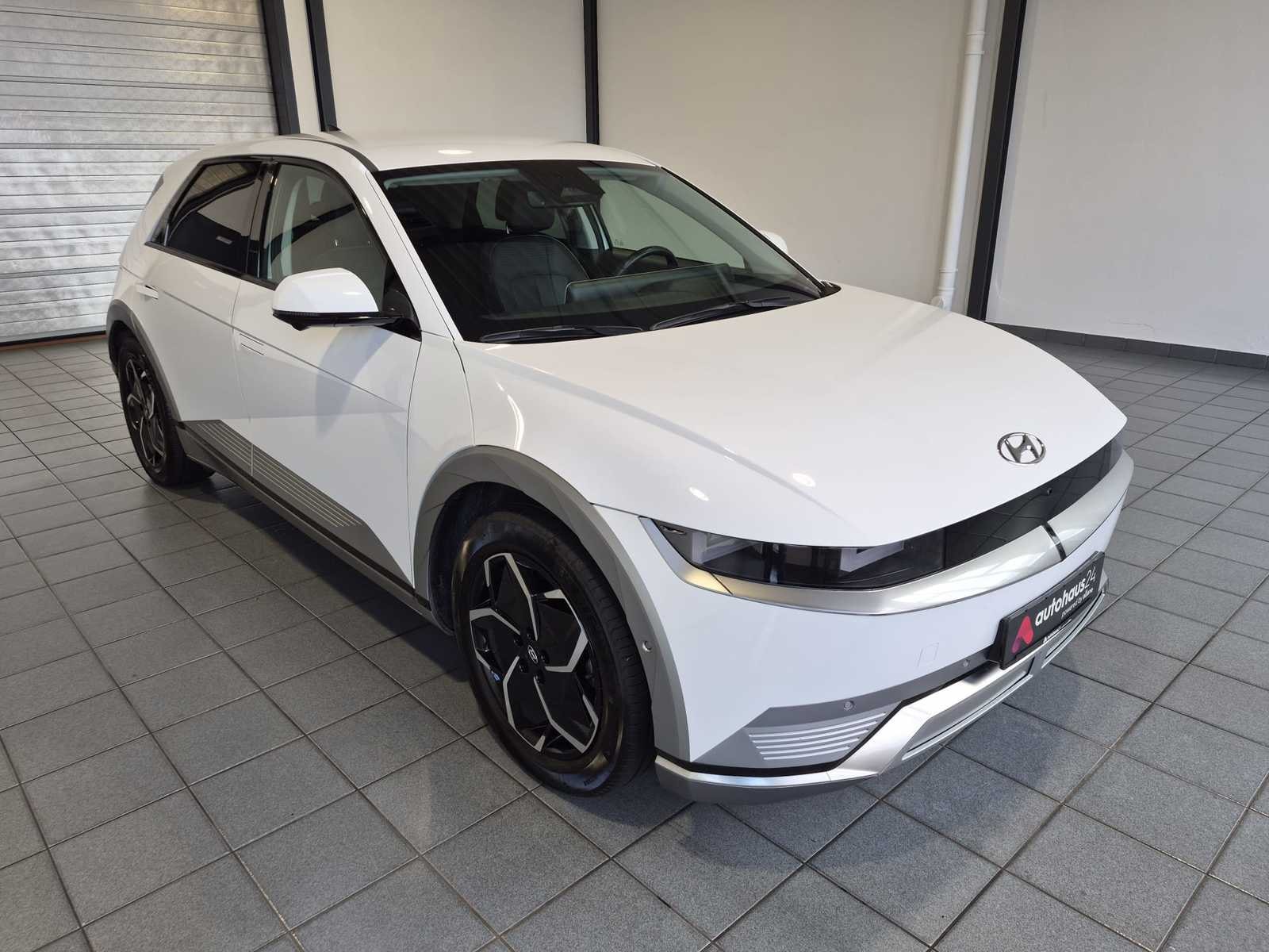 Hyundai IONIQ 5 Limousine HYUNDAI IONIQ 5 77,4 kWh Allradantrieb Sports Utility Vehicle #1